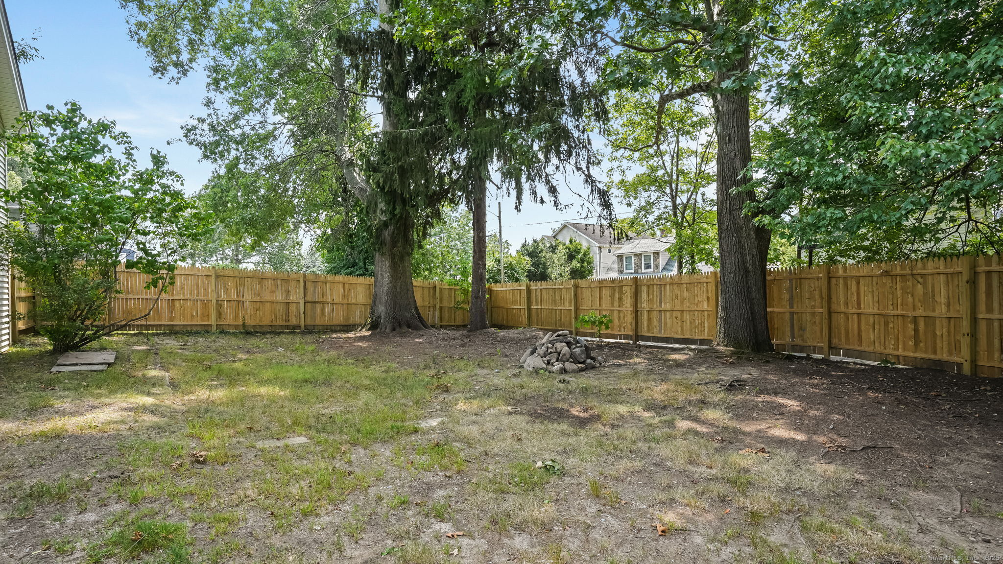 11 Devon Avenue