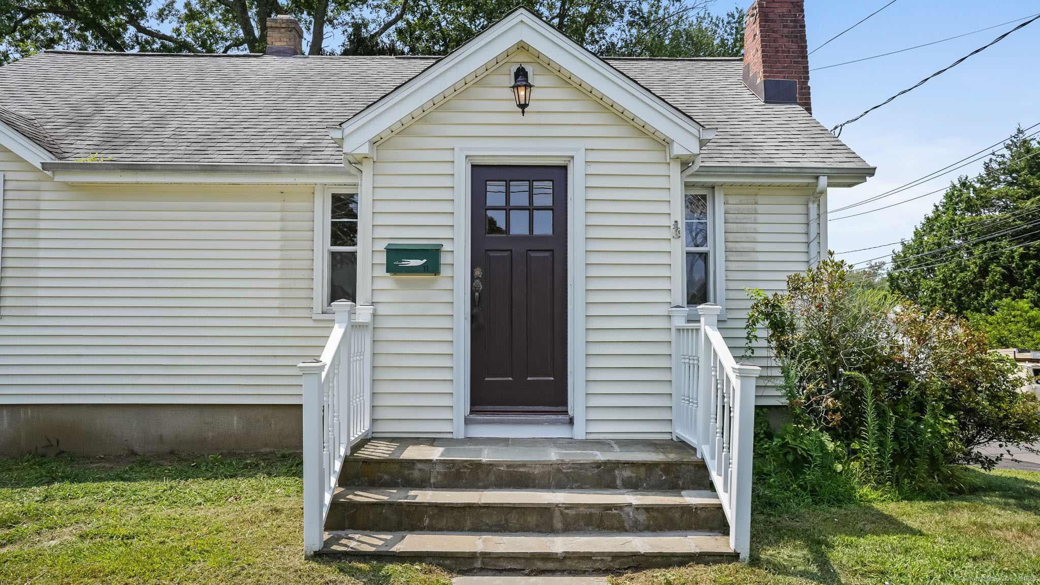 11 Devon Avenue