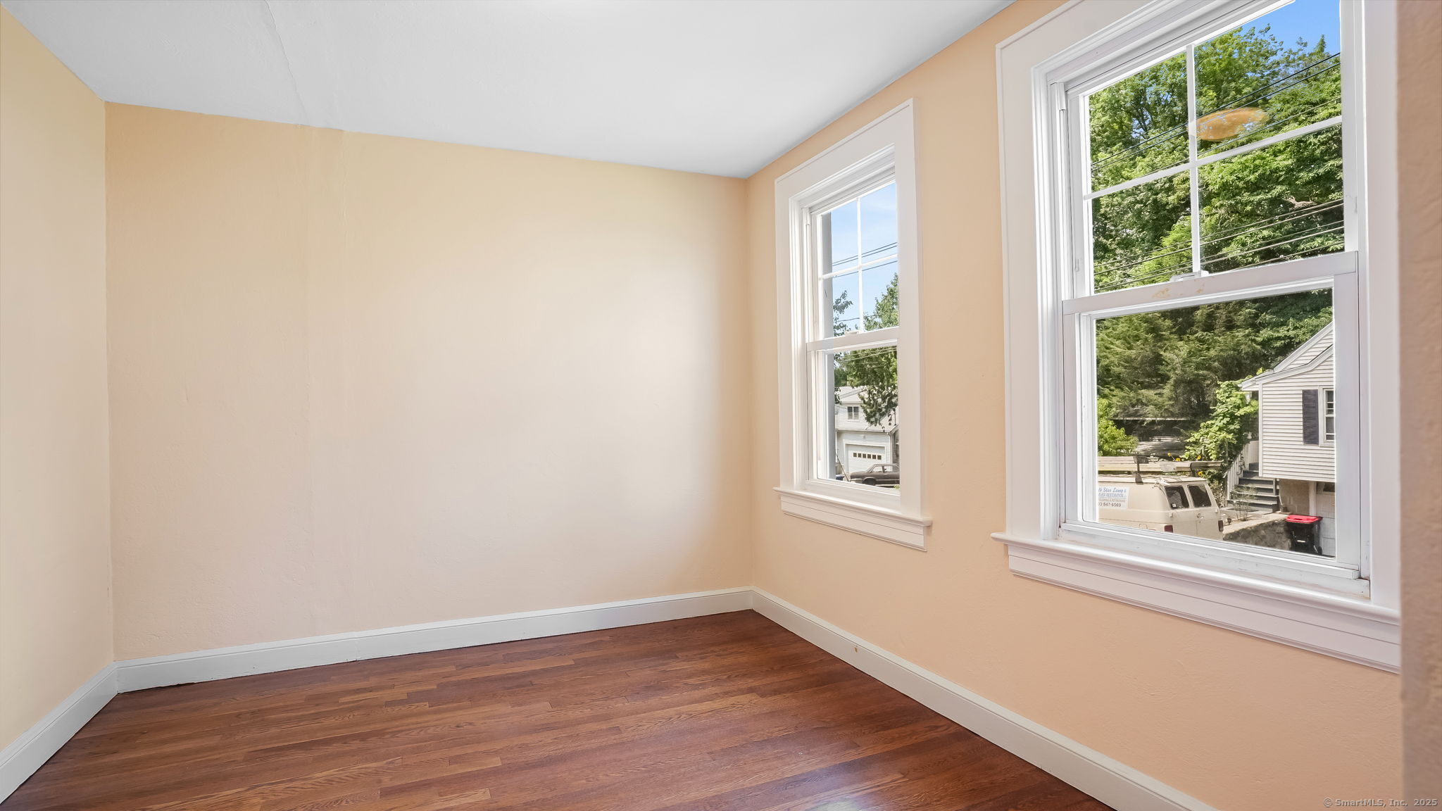 11 Devon Avenue