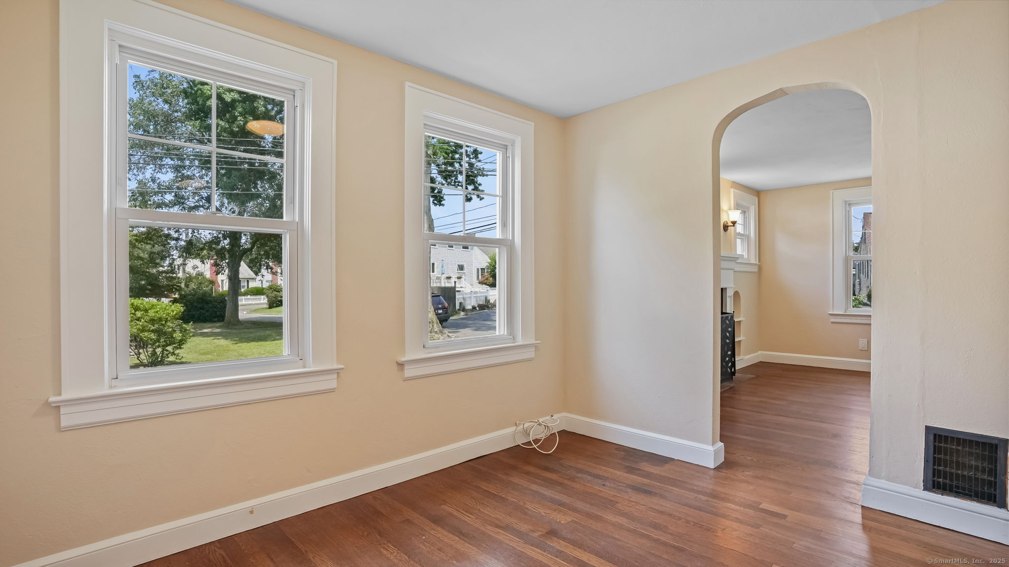 11 Devon Avenue