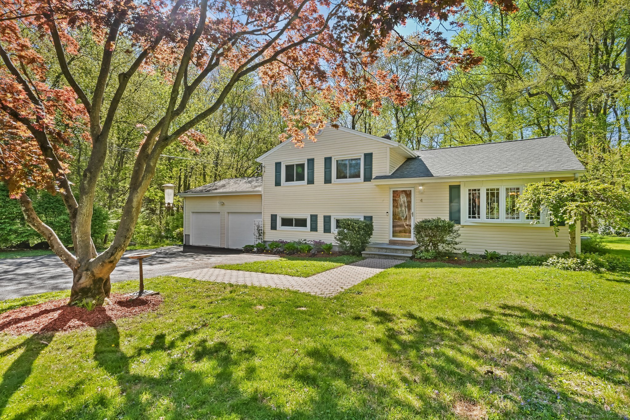 4 Dawn Road