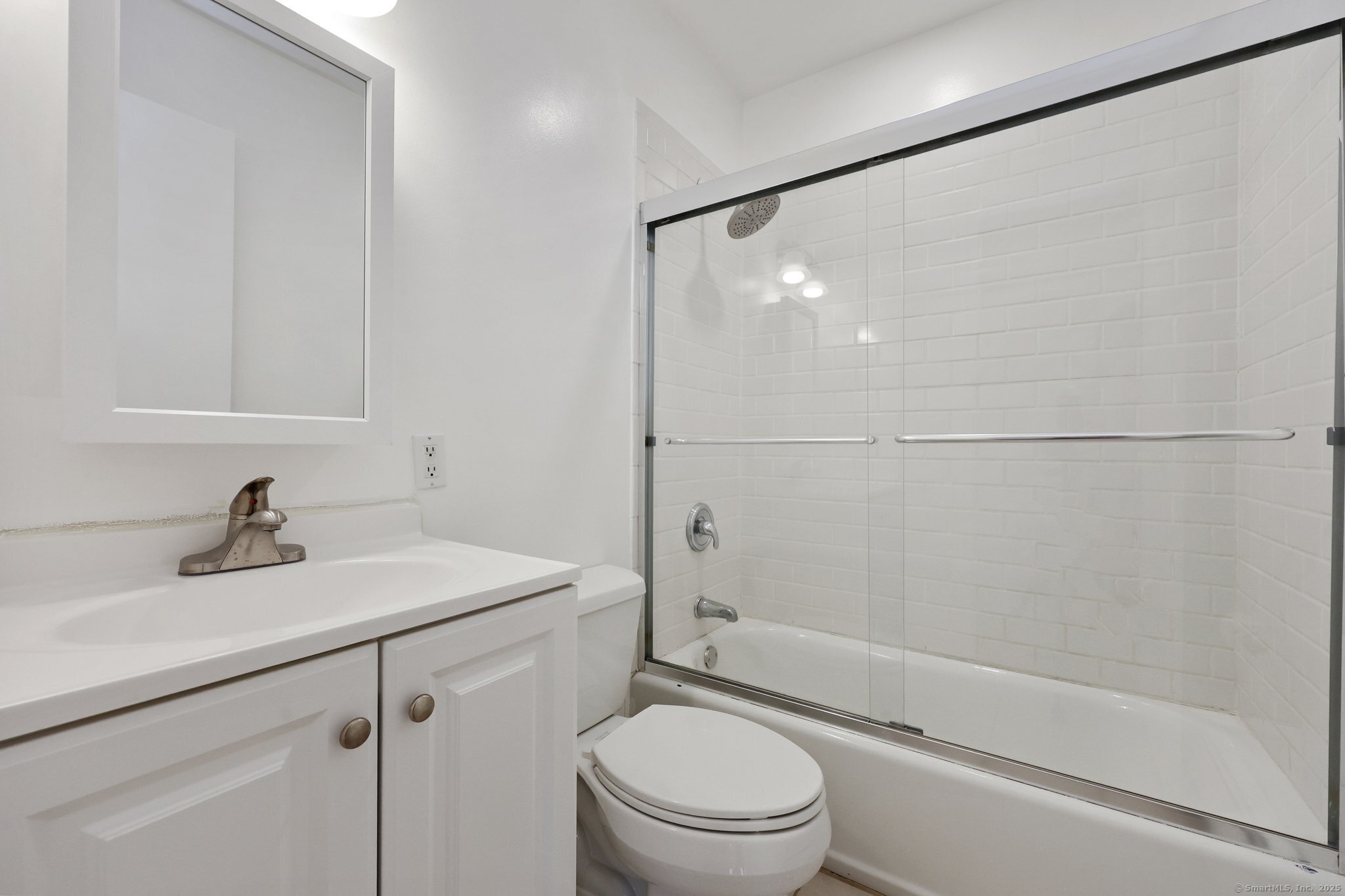 324 Strawberry Hill Avenue APT B101