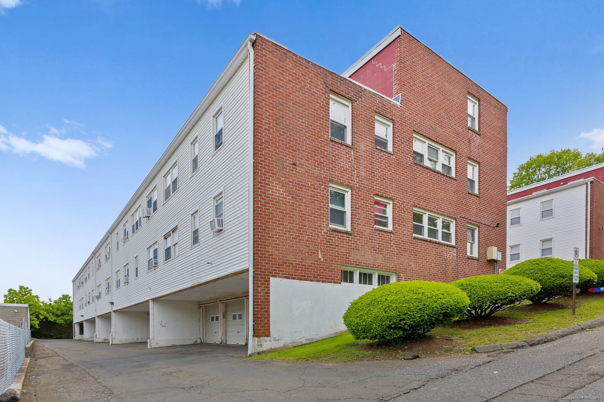 324 Strawberry Hill Avenue APT B101