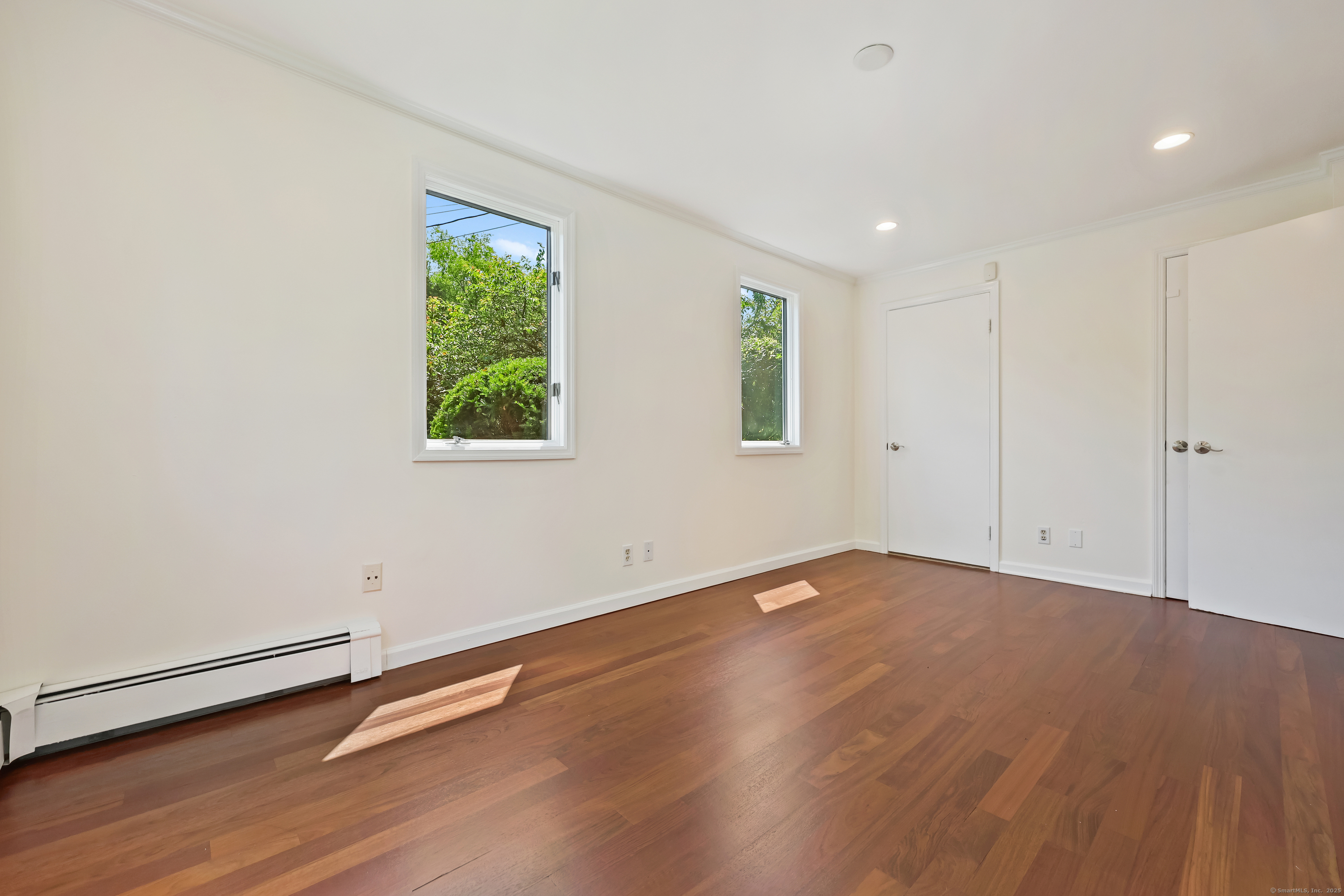 15 Grumman Avenue
