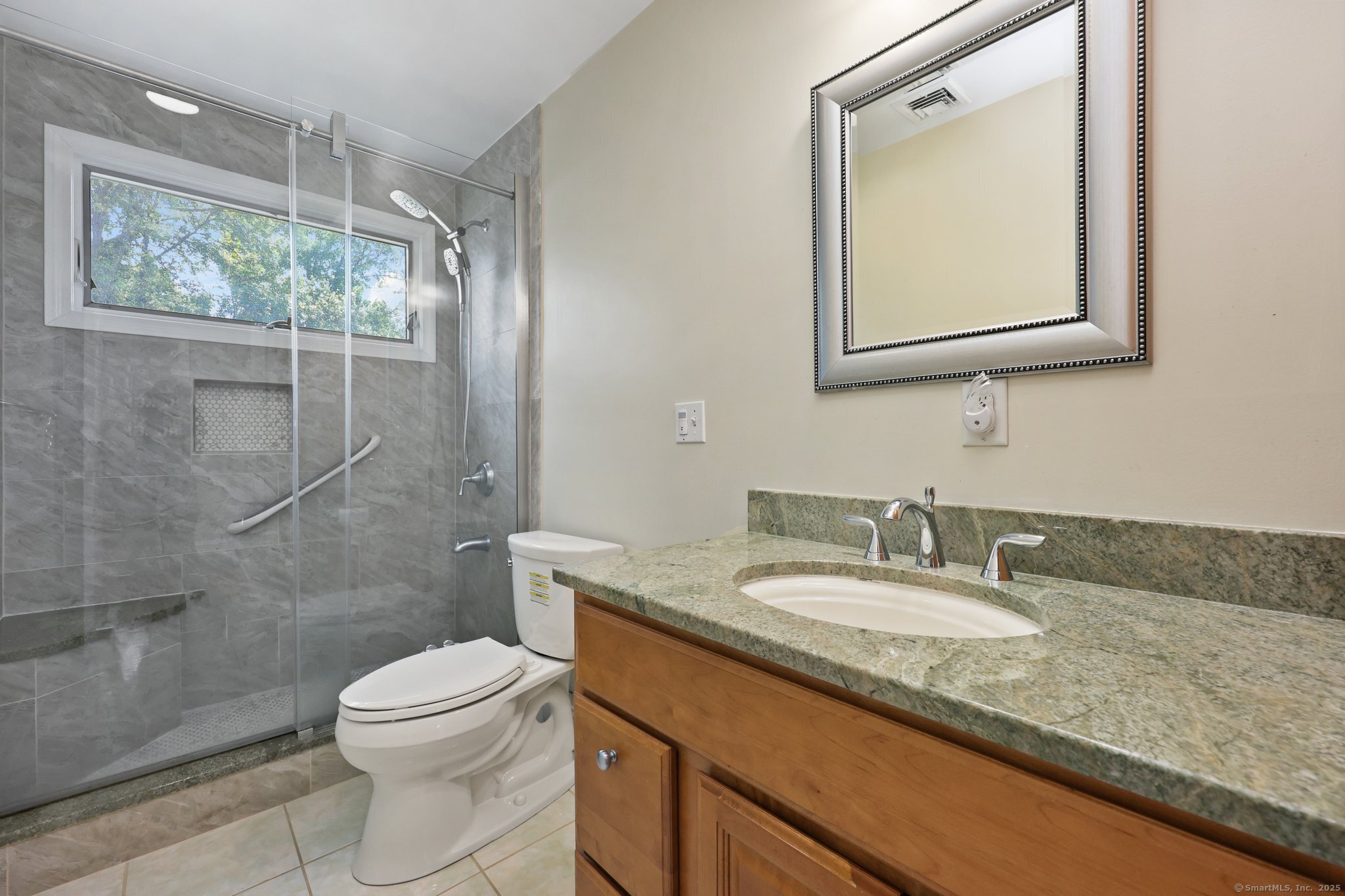 15 Oakledge Circle