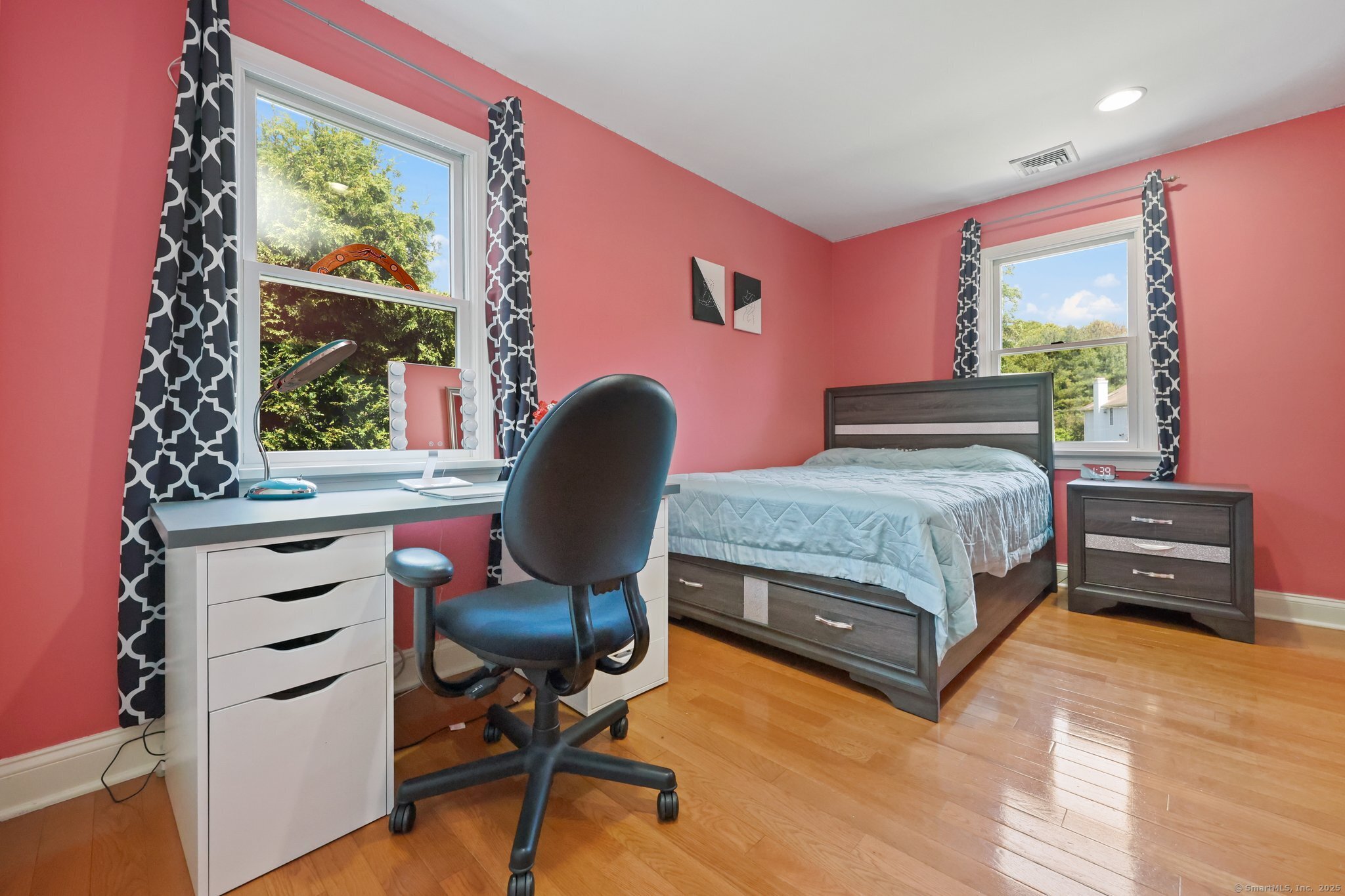 15 Oakledge Circle