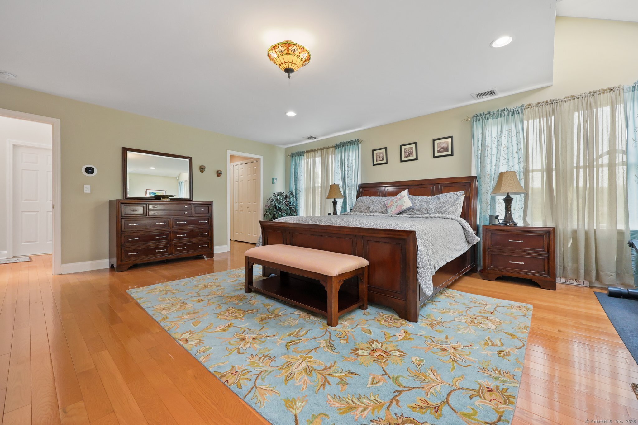 15 Oakledge Circle