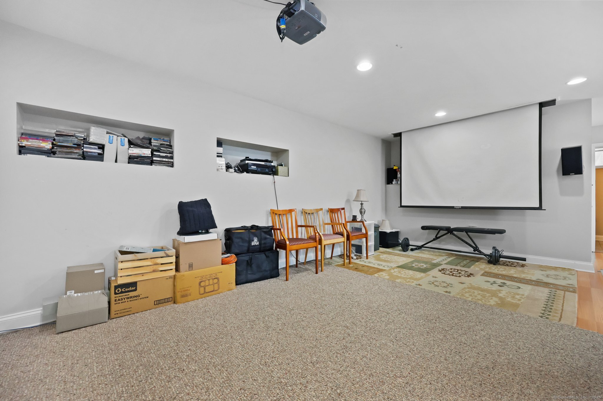 15 Oakledge Circle