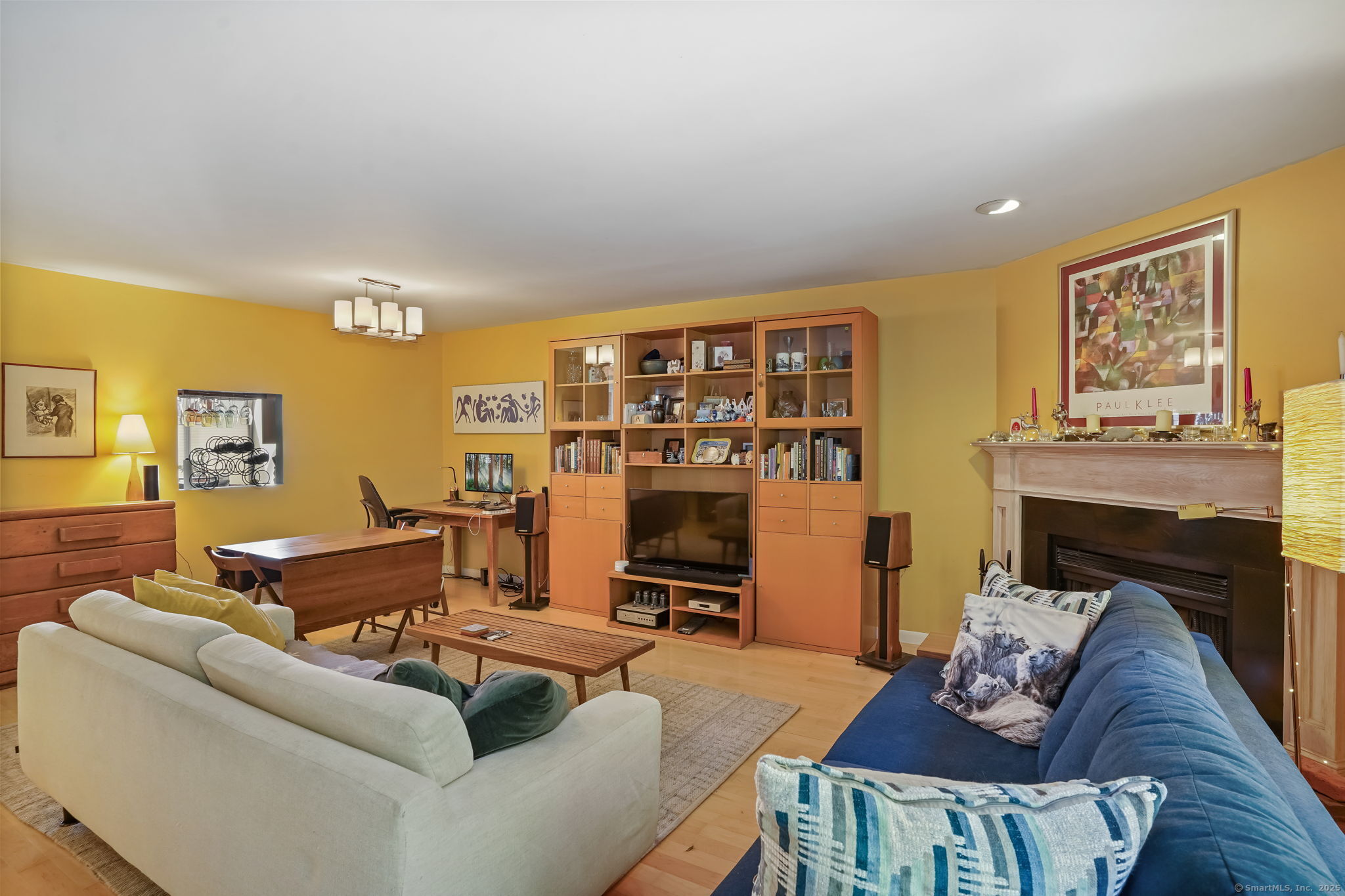 123 Old Belden Hill Road APT 24
