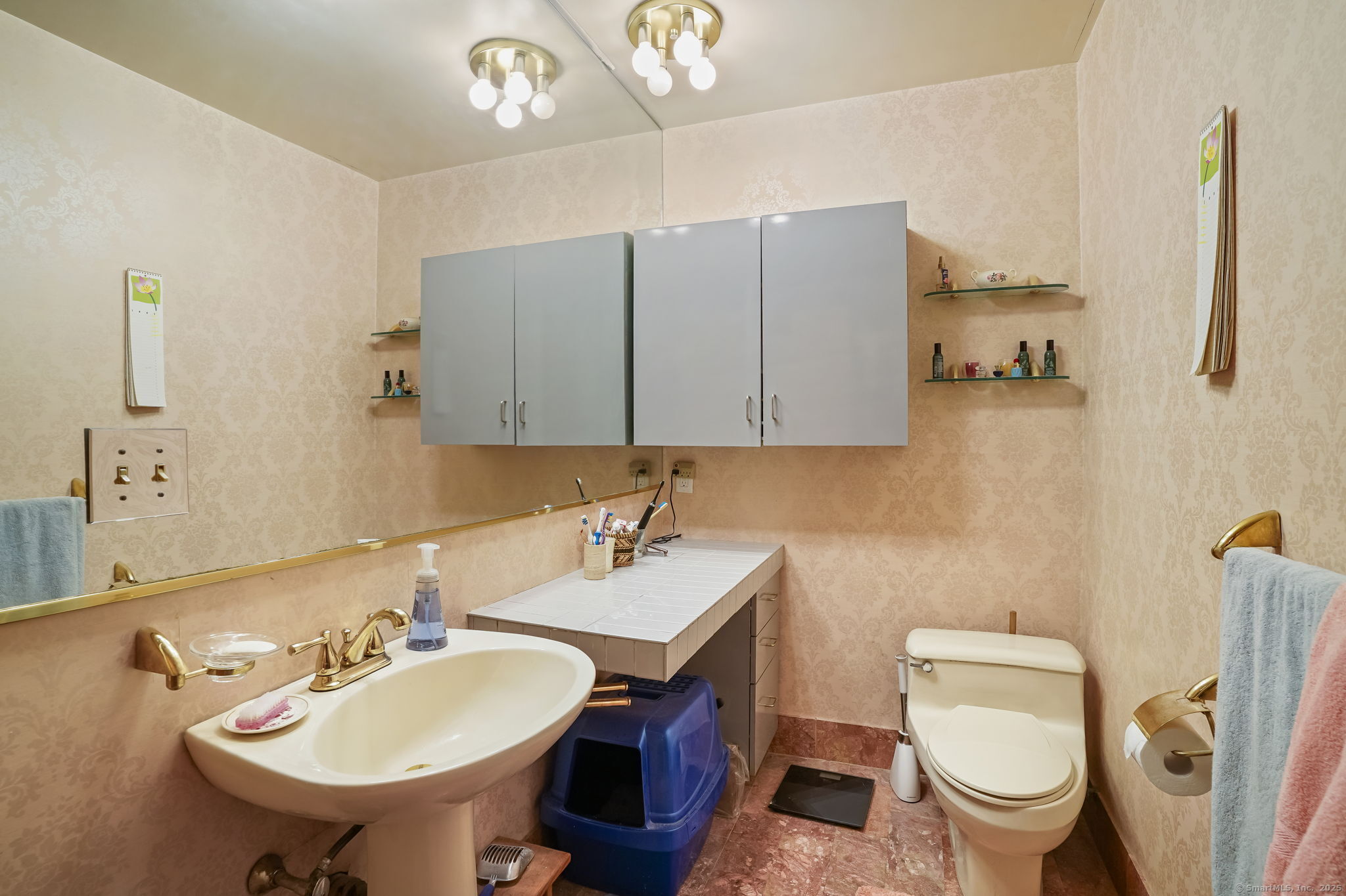 123 Old Belden Hill Road APT 24