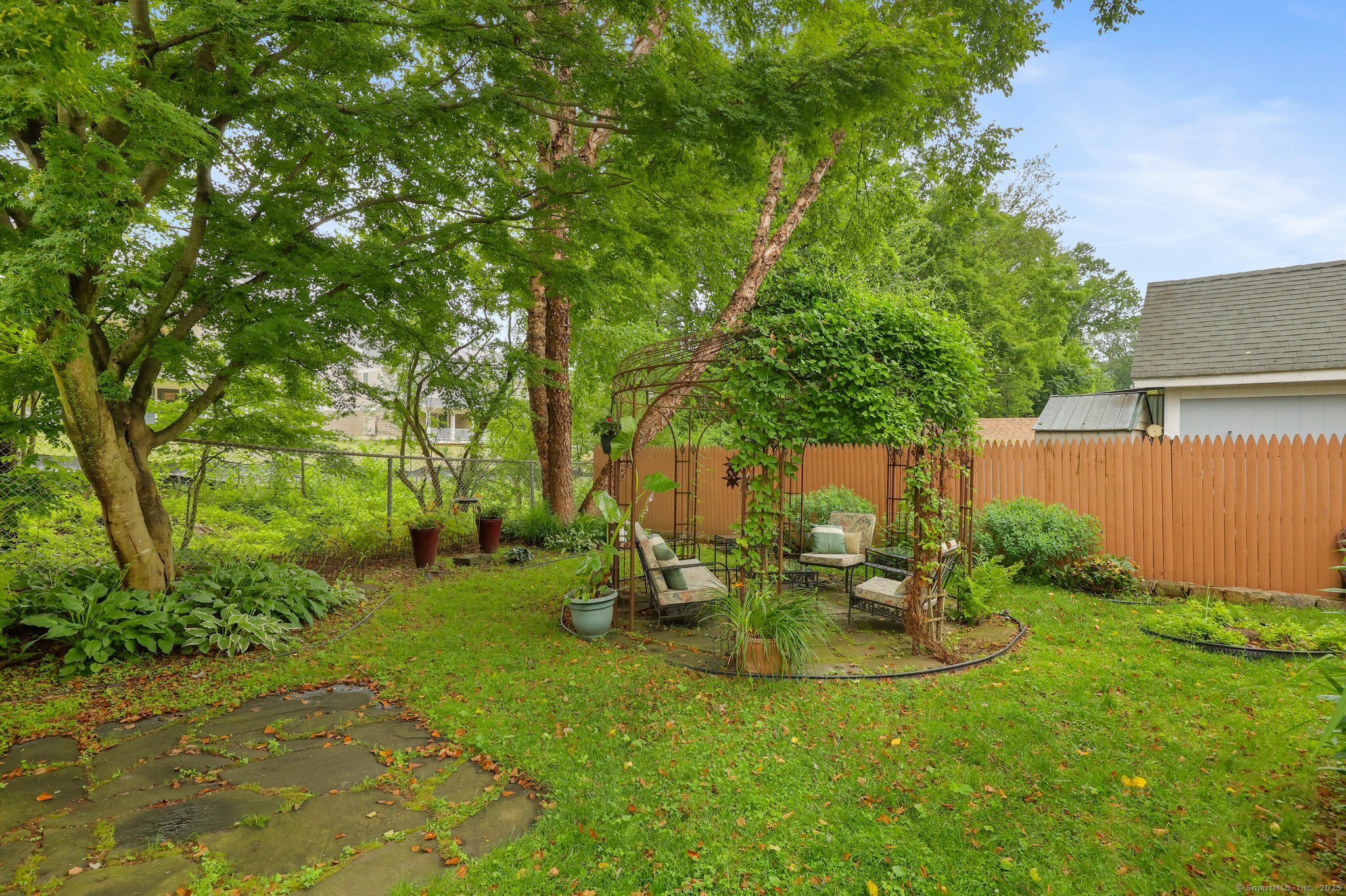 20 Cedar Crest Place