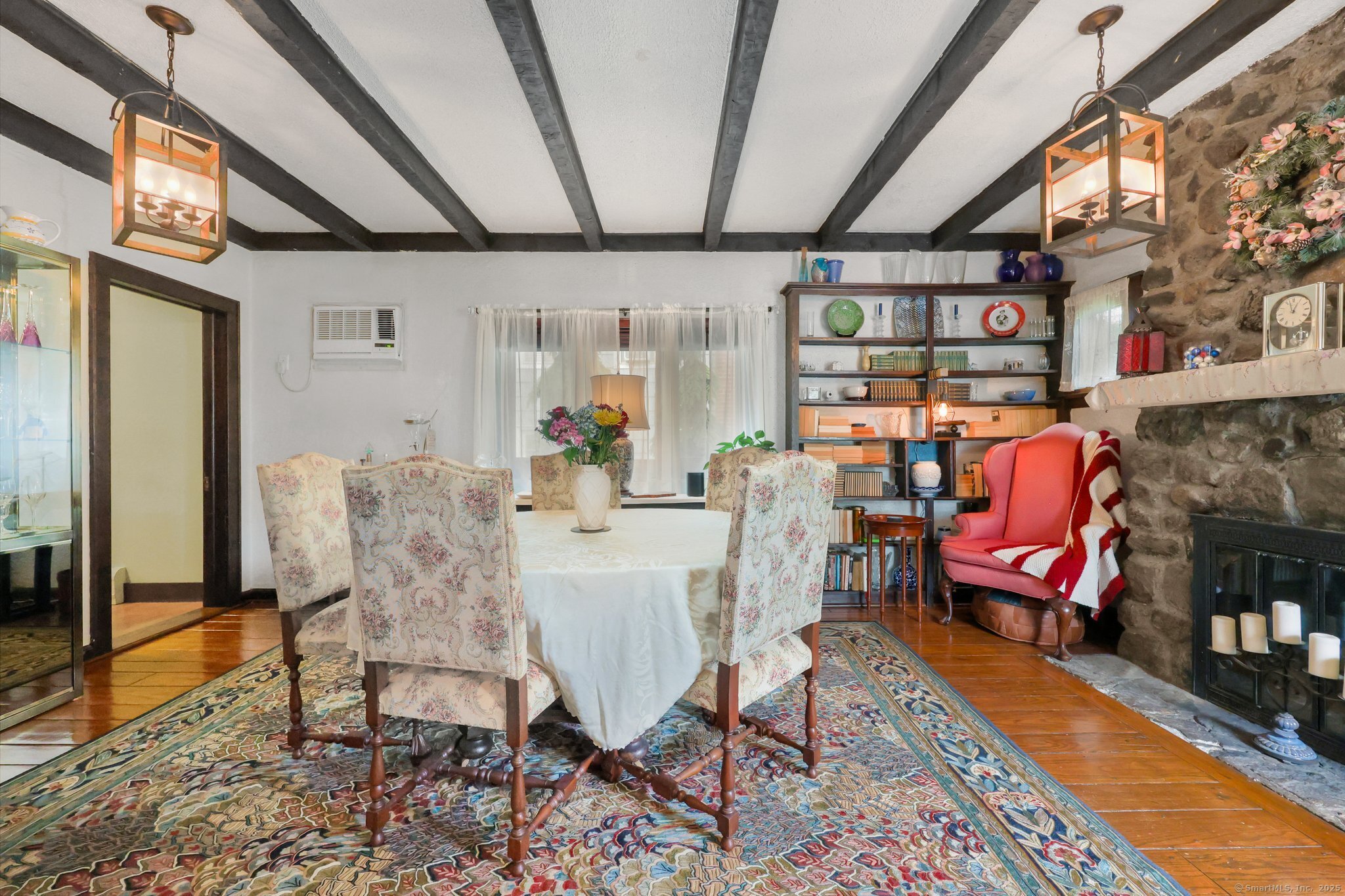20 Cedar Crest Place
