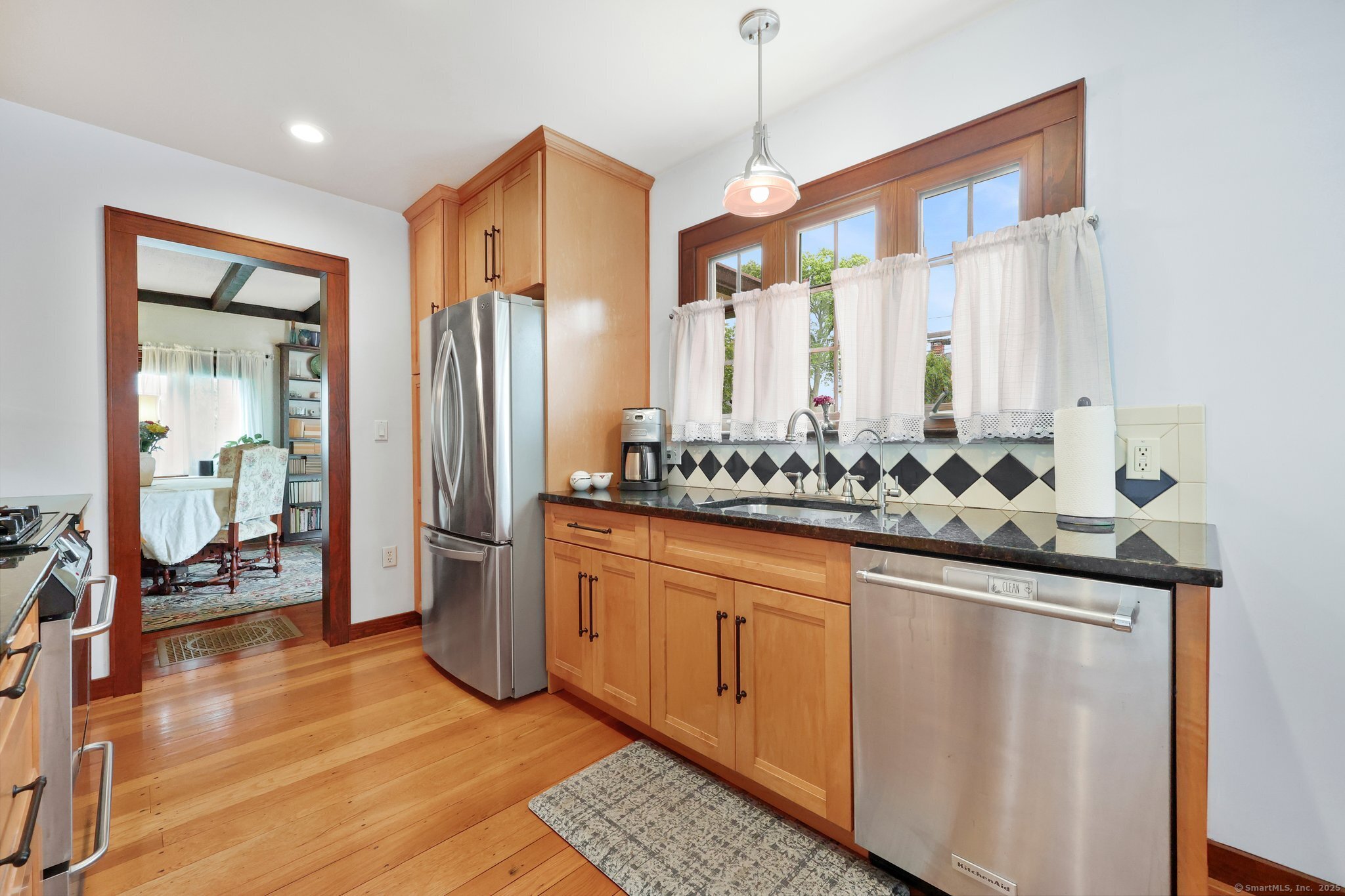 20 Cedar Crest Place
