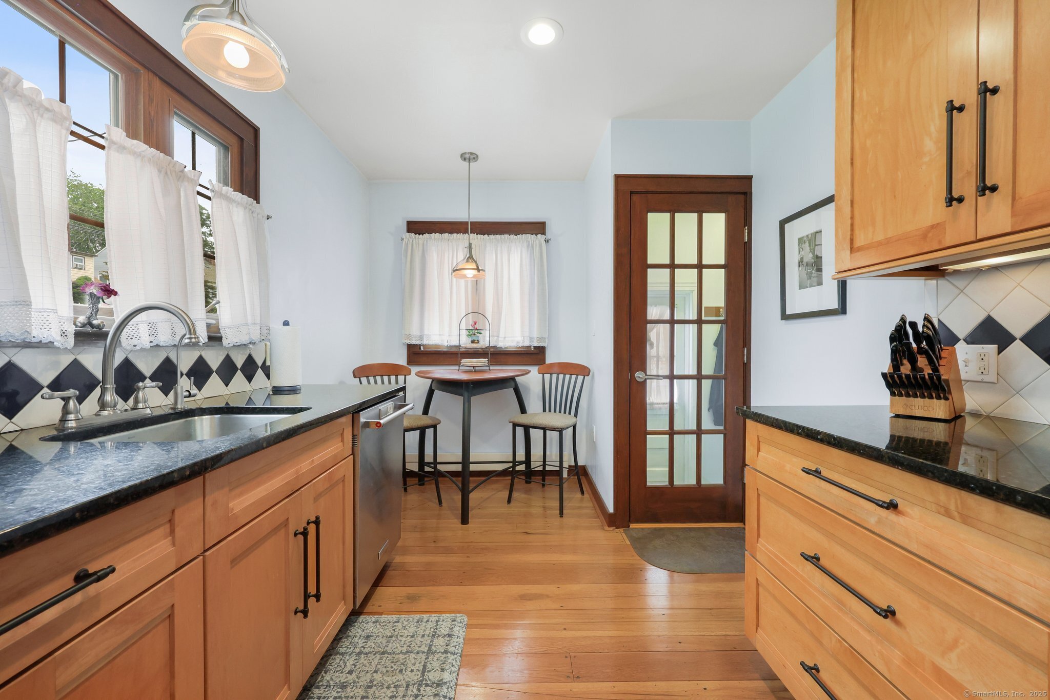 20 Cedar Crest Place