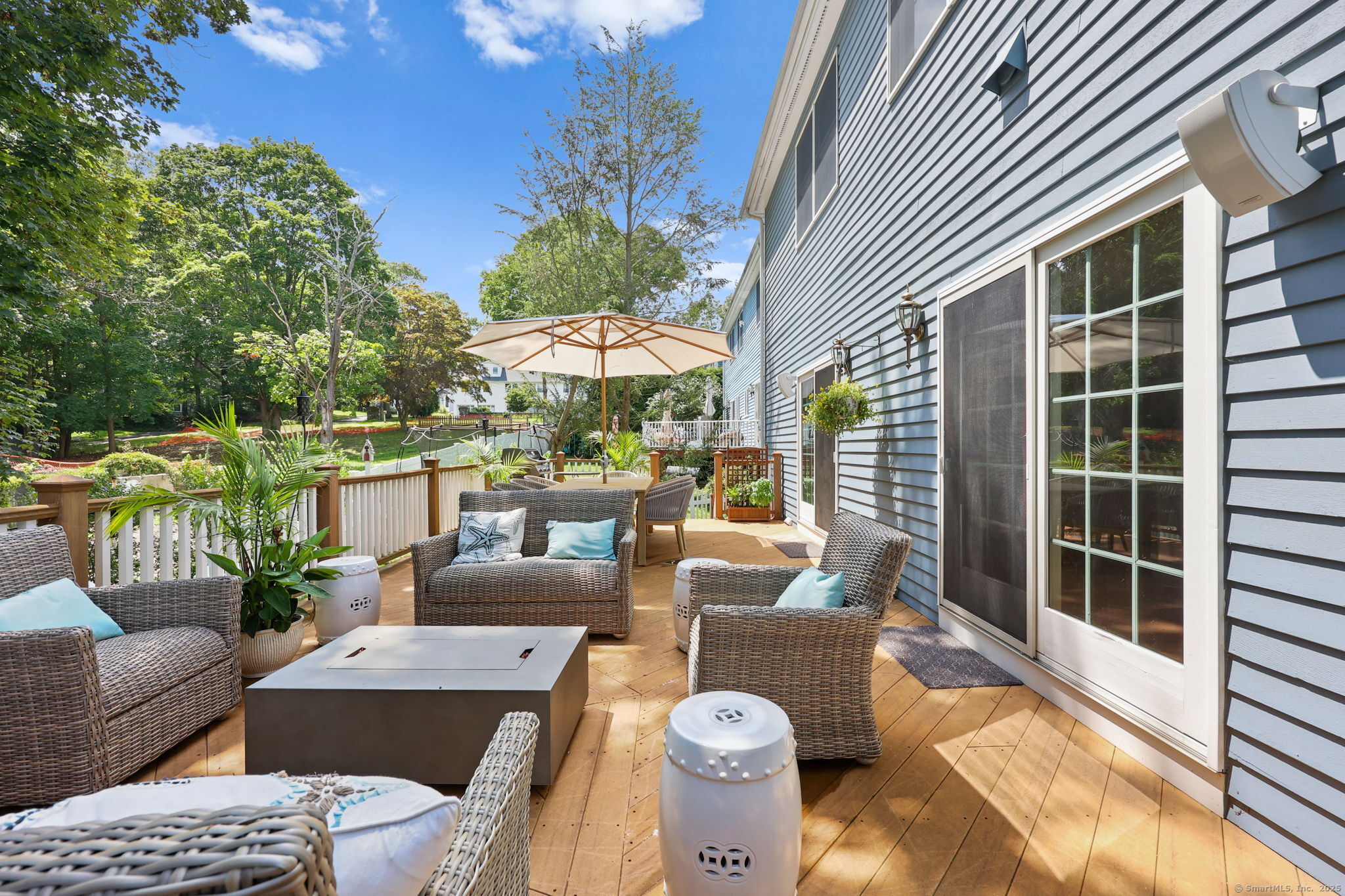 6 Riverwalk Lane