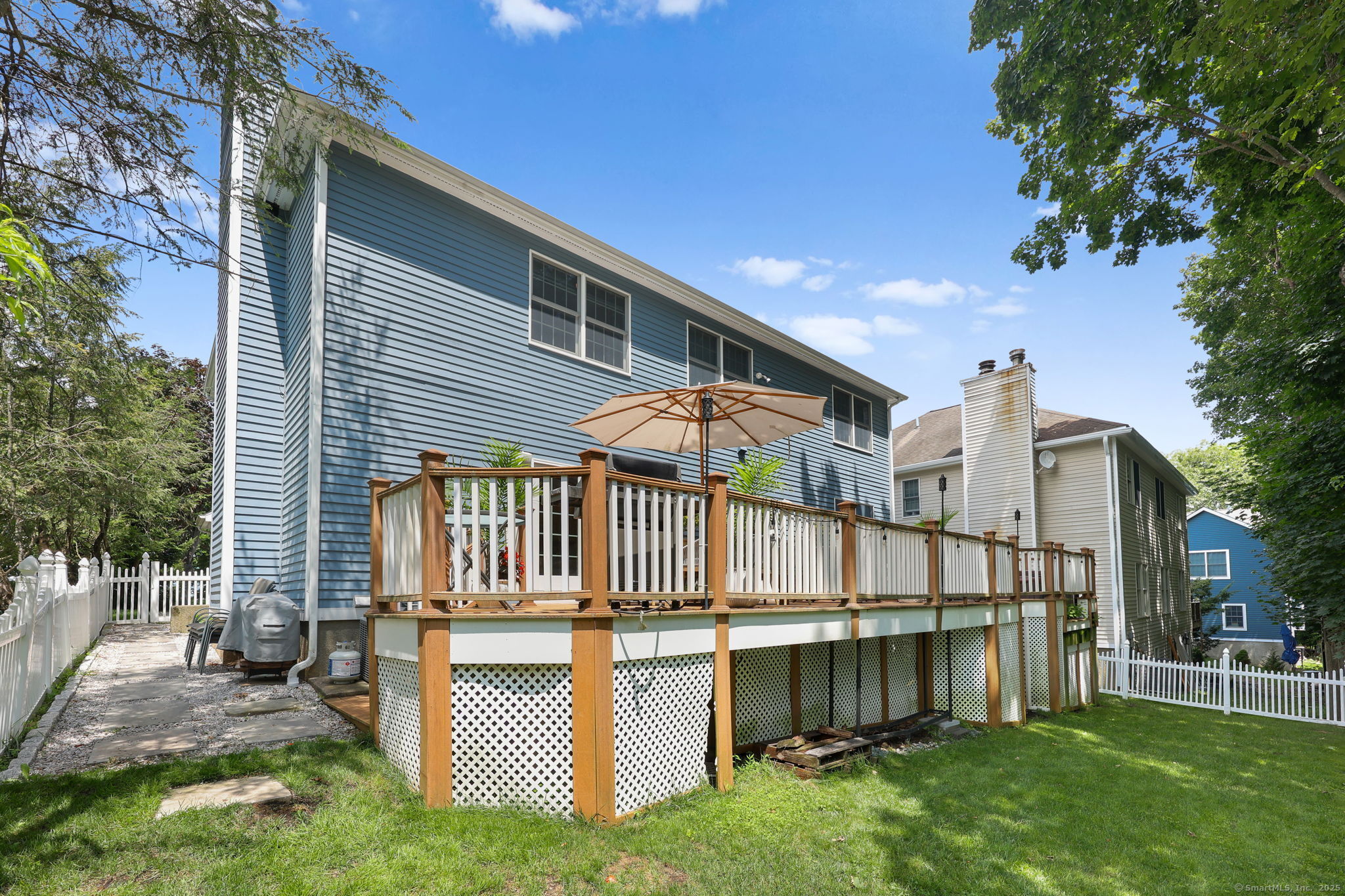 6 Riverwalk Lane