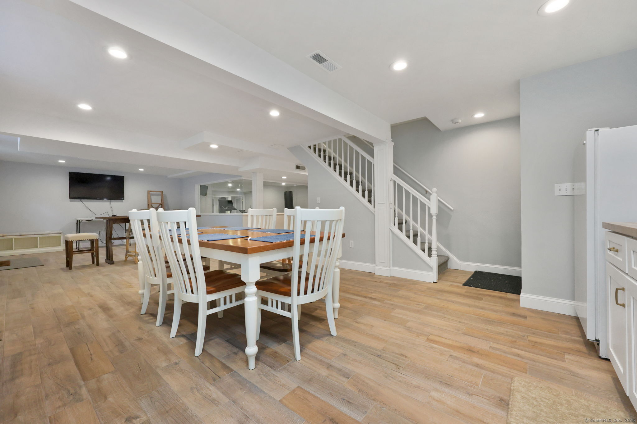 6 Riverwalk Lane