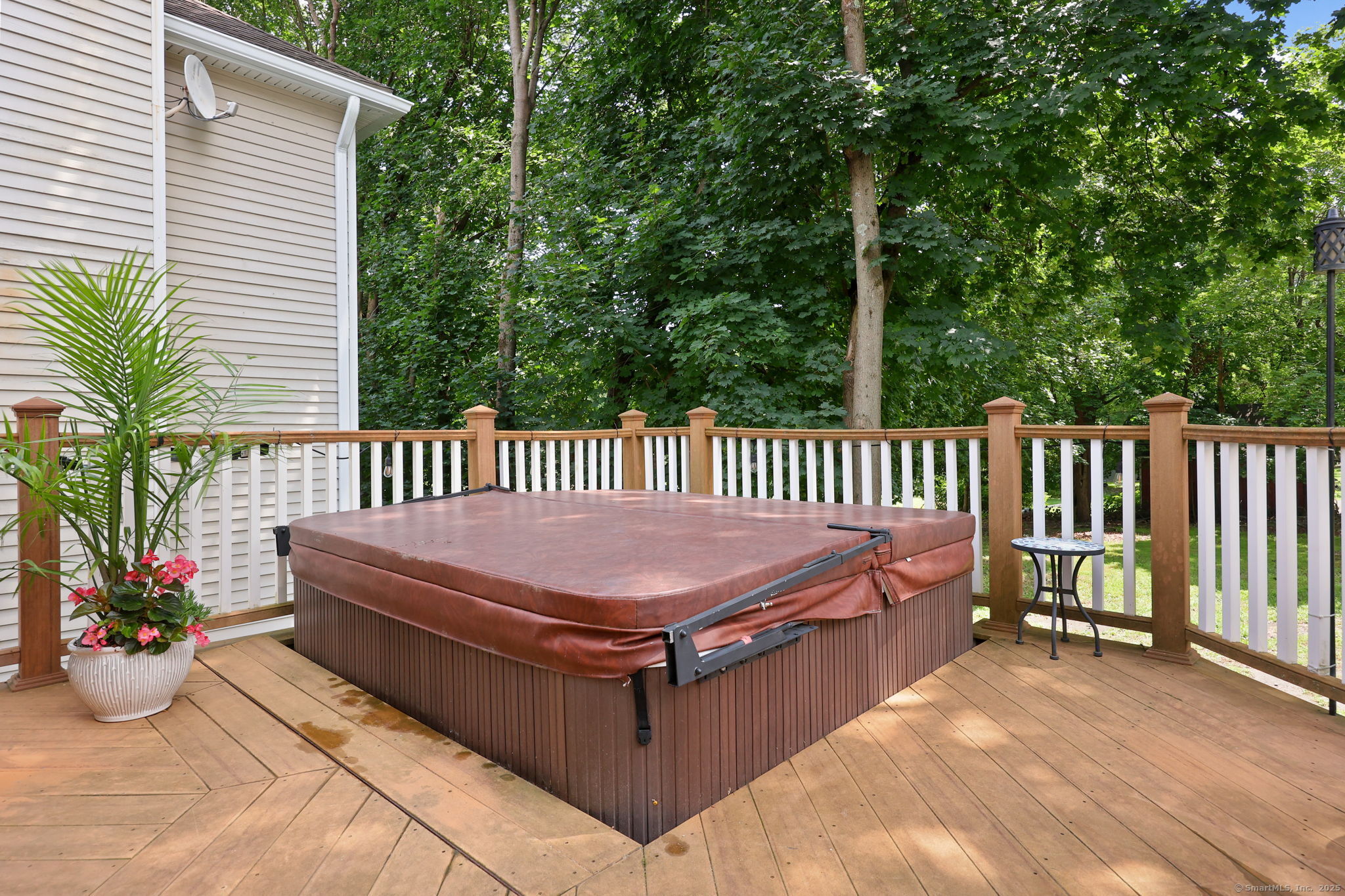 6 Riverwalk Lane