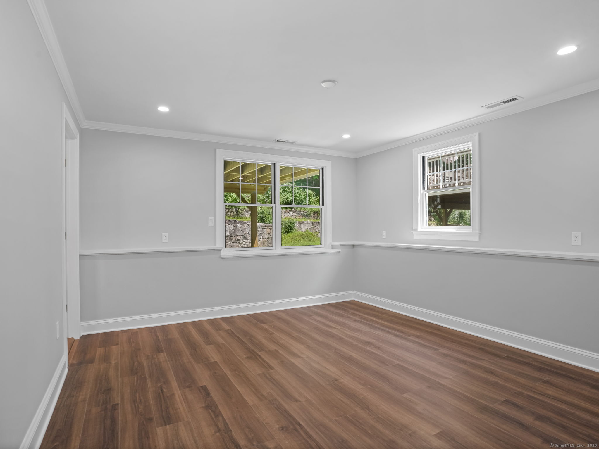 6 Erin Court