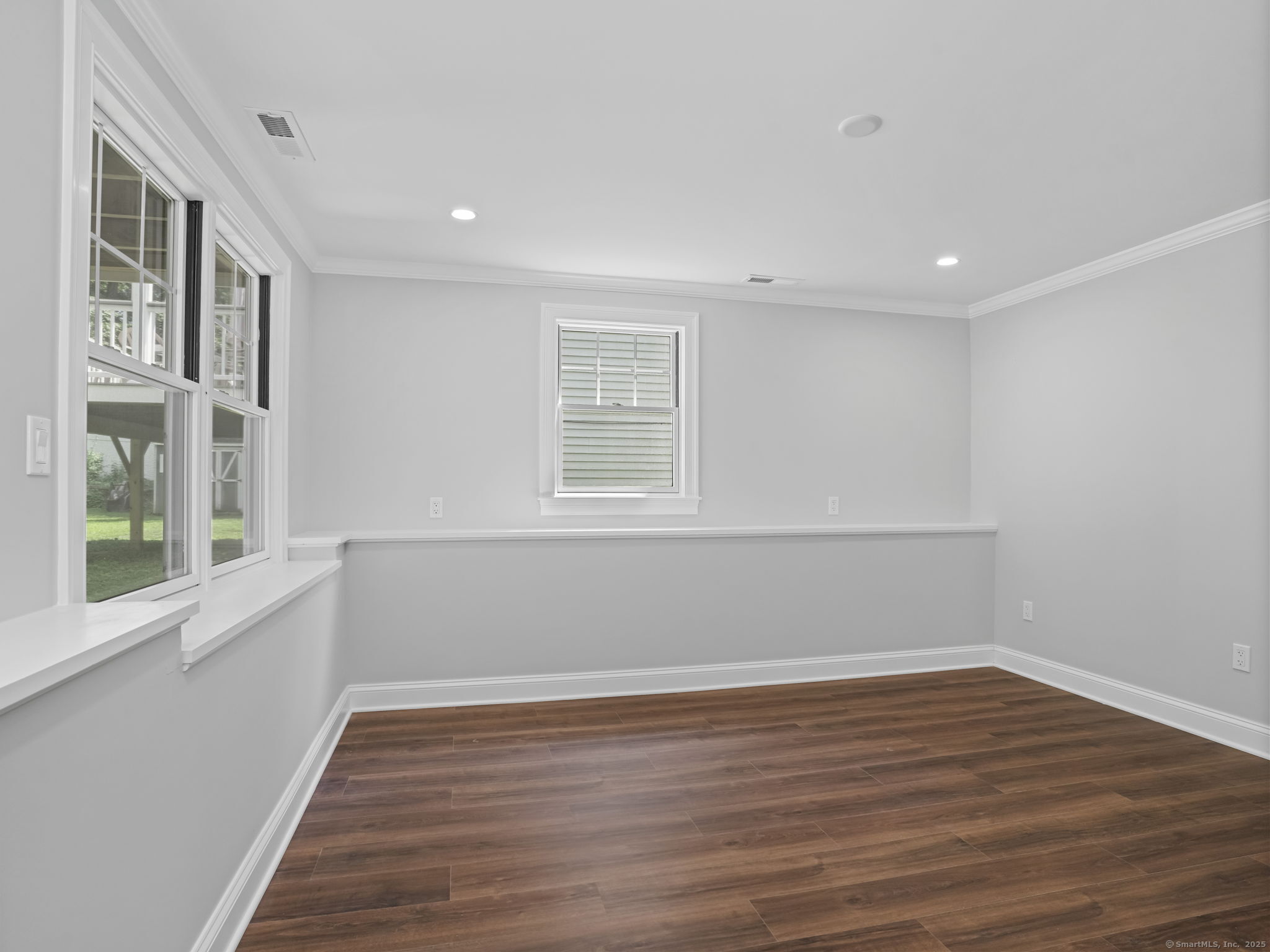 6 Erin Court