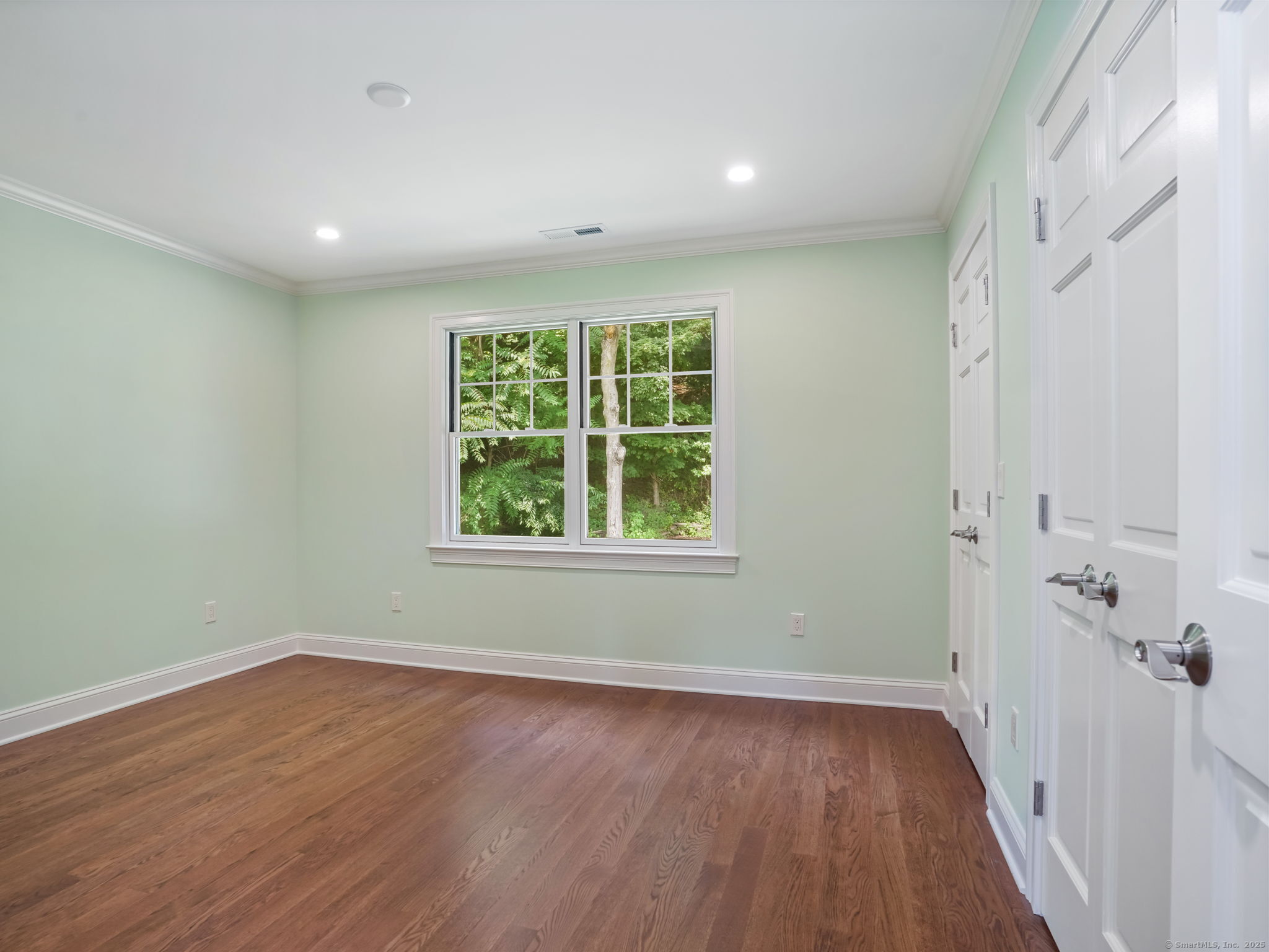 6 Erin Court