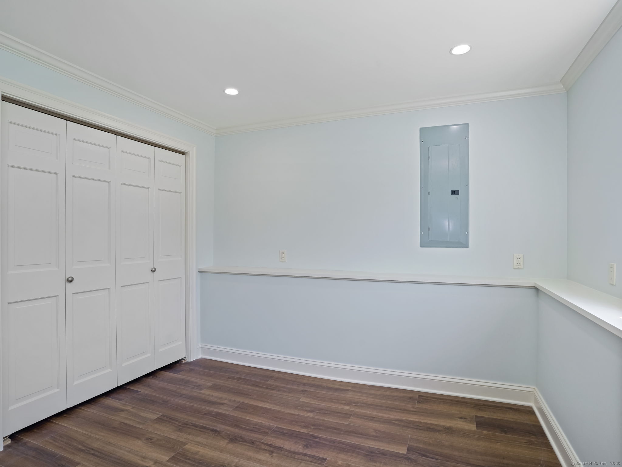 6 Erin Court