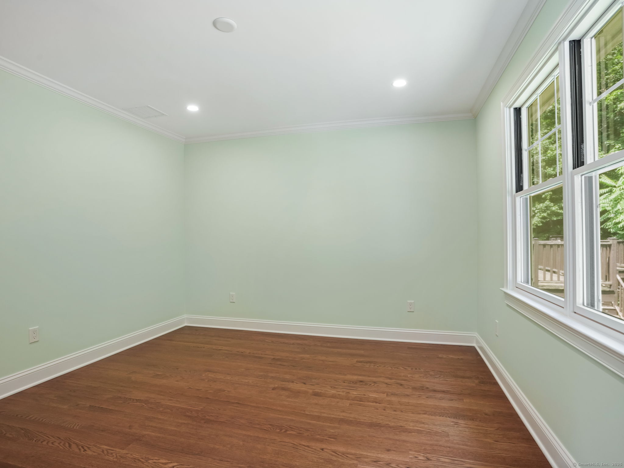 6 Erin Court