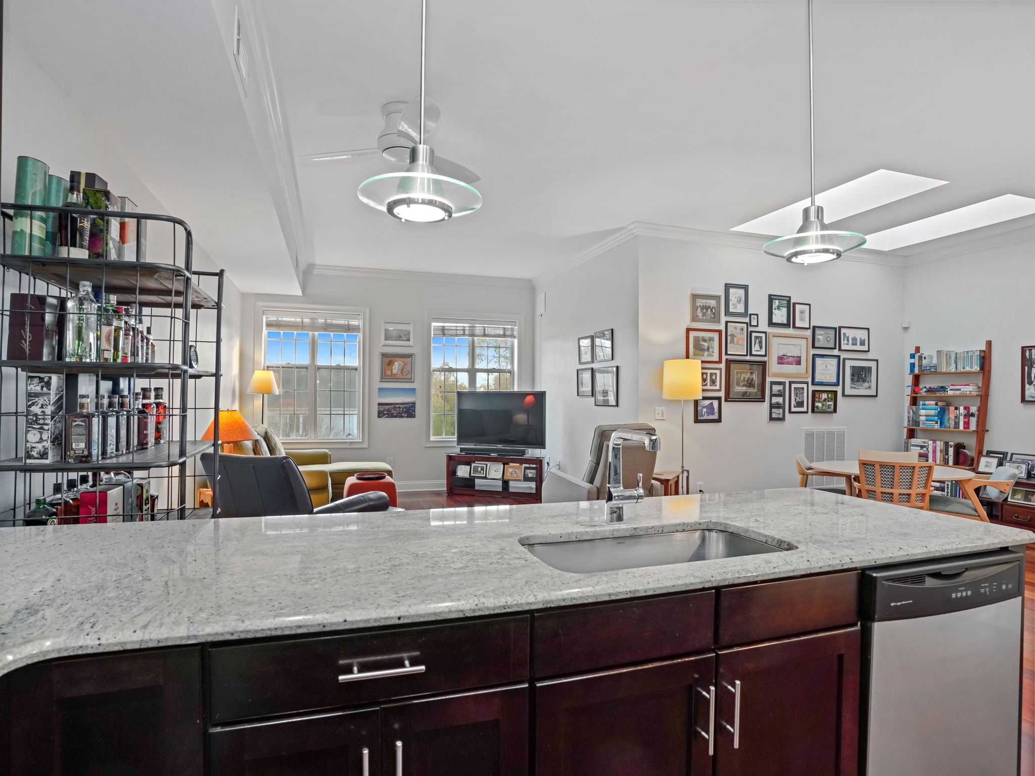 144 East Avenue APT B404