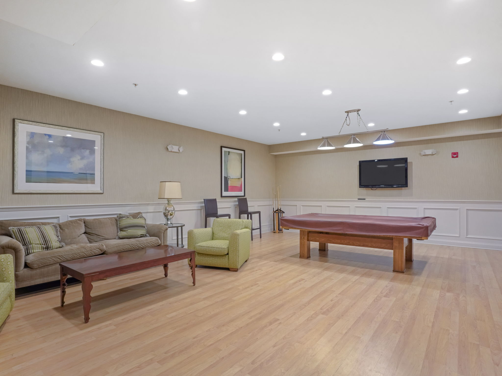 144 East Avenue APT B404