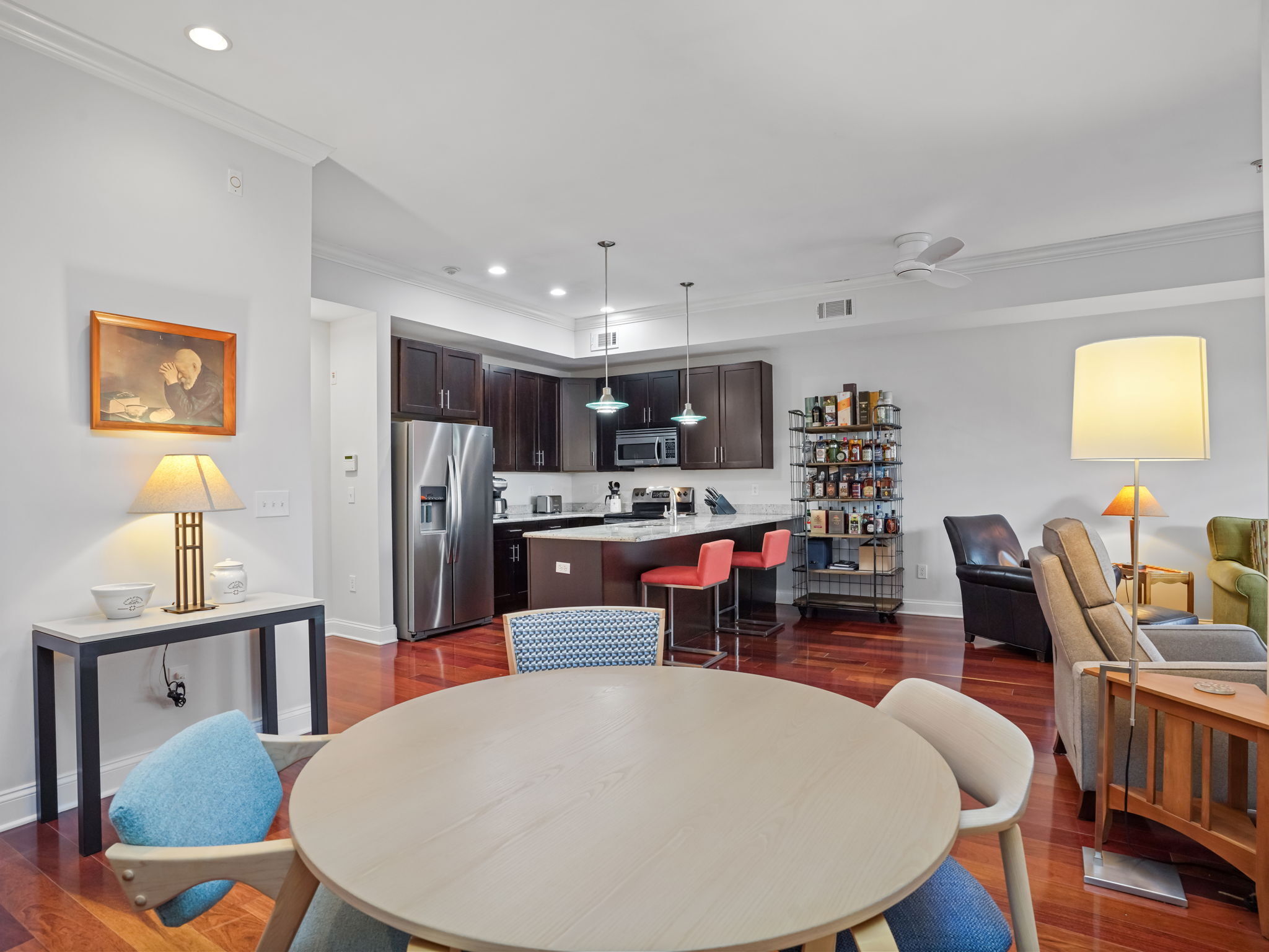 144 East Avenue APT B404