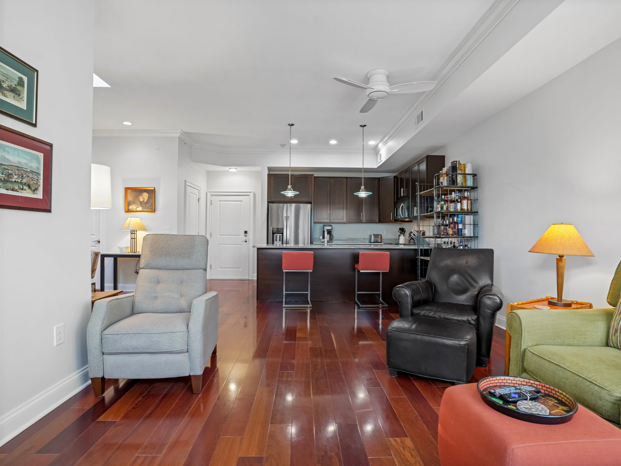 144 East Avenue APT B404