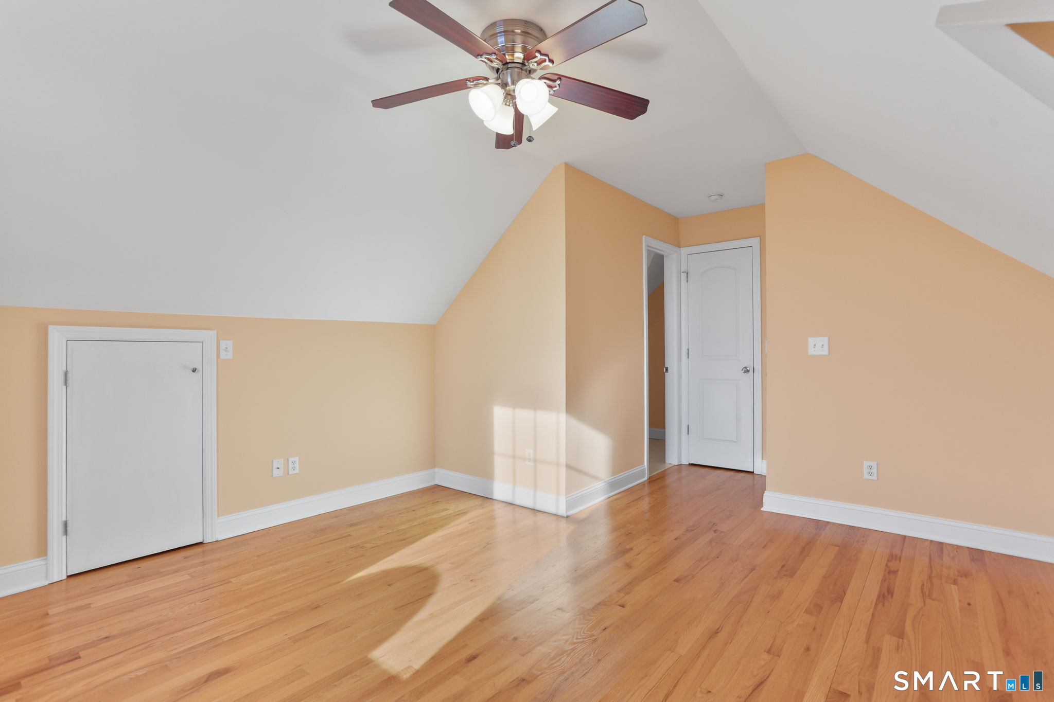 33 Glenwood Avenue APT 1