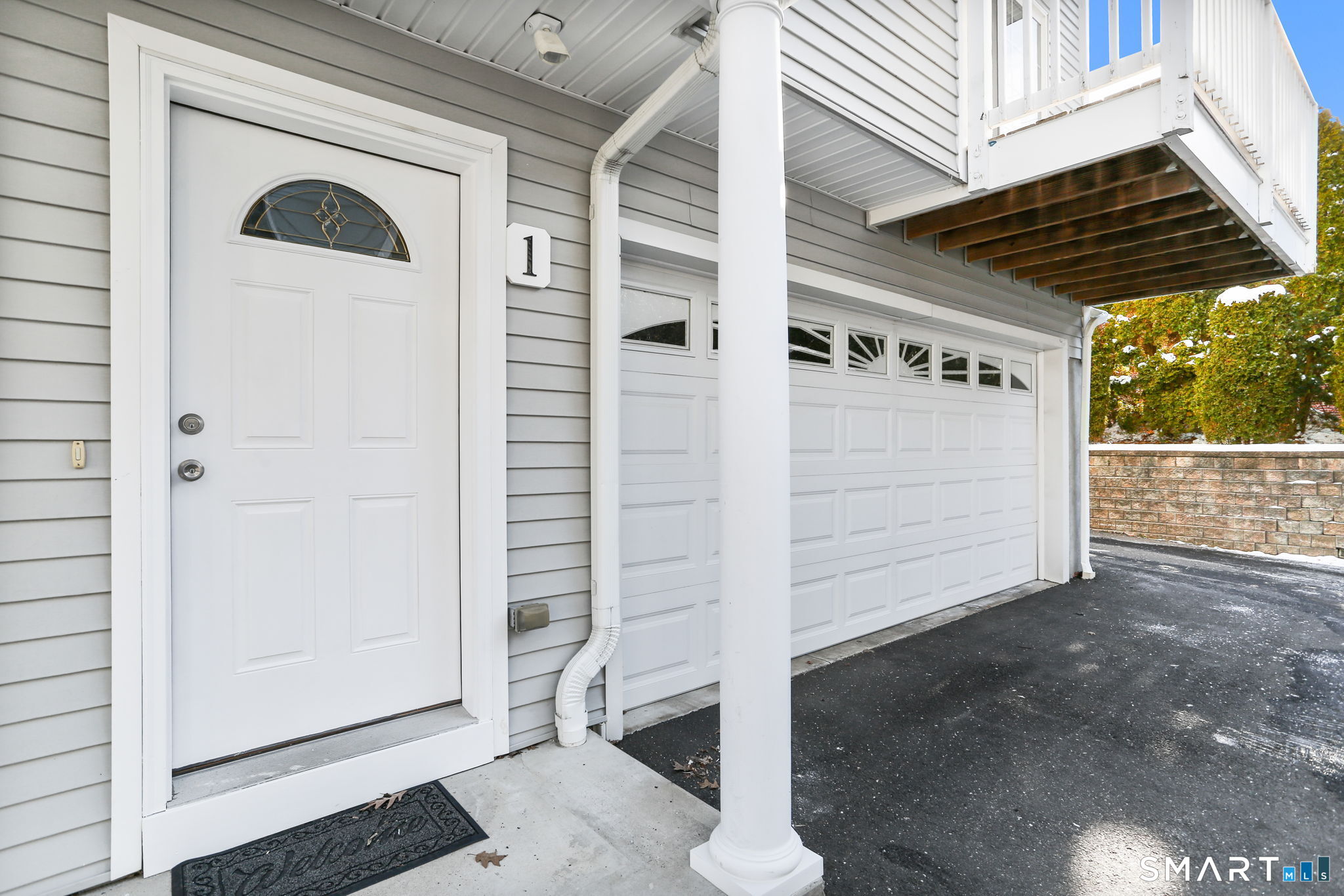 33 Glenwood Avenue APT 1