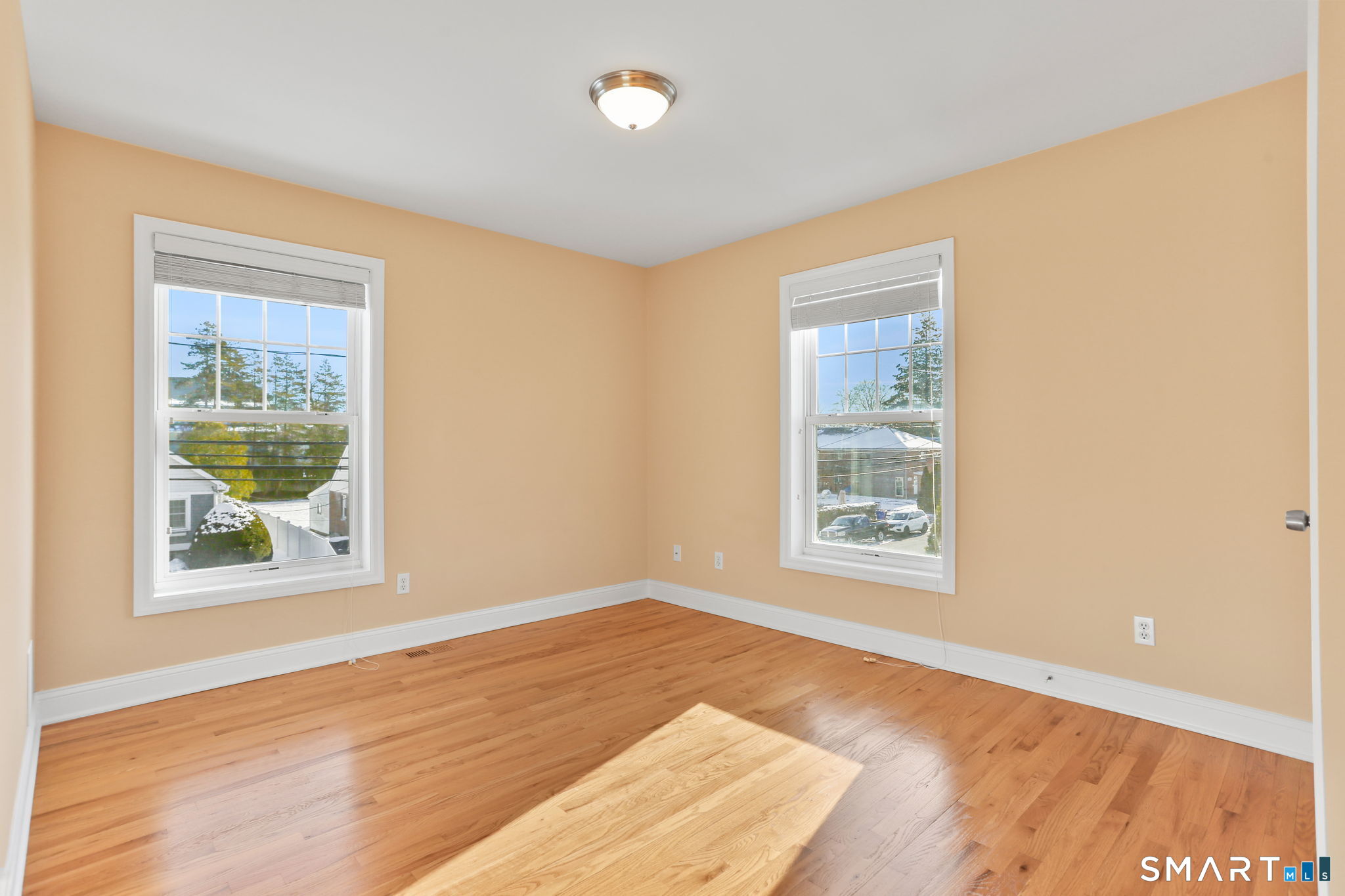 33 Glenwood Avenue APT 1