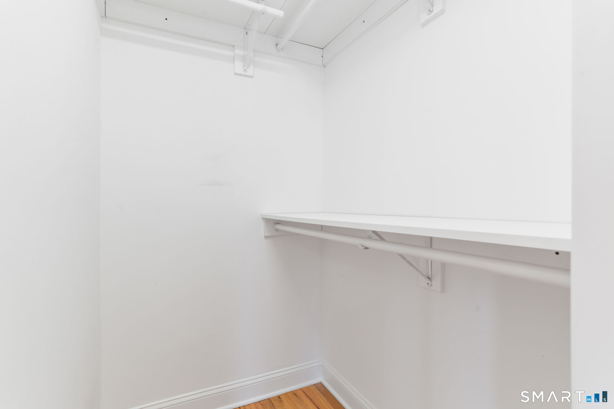 33 Glenwood Avenue APT 1