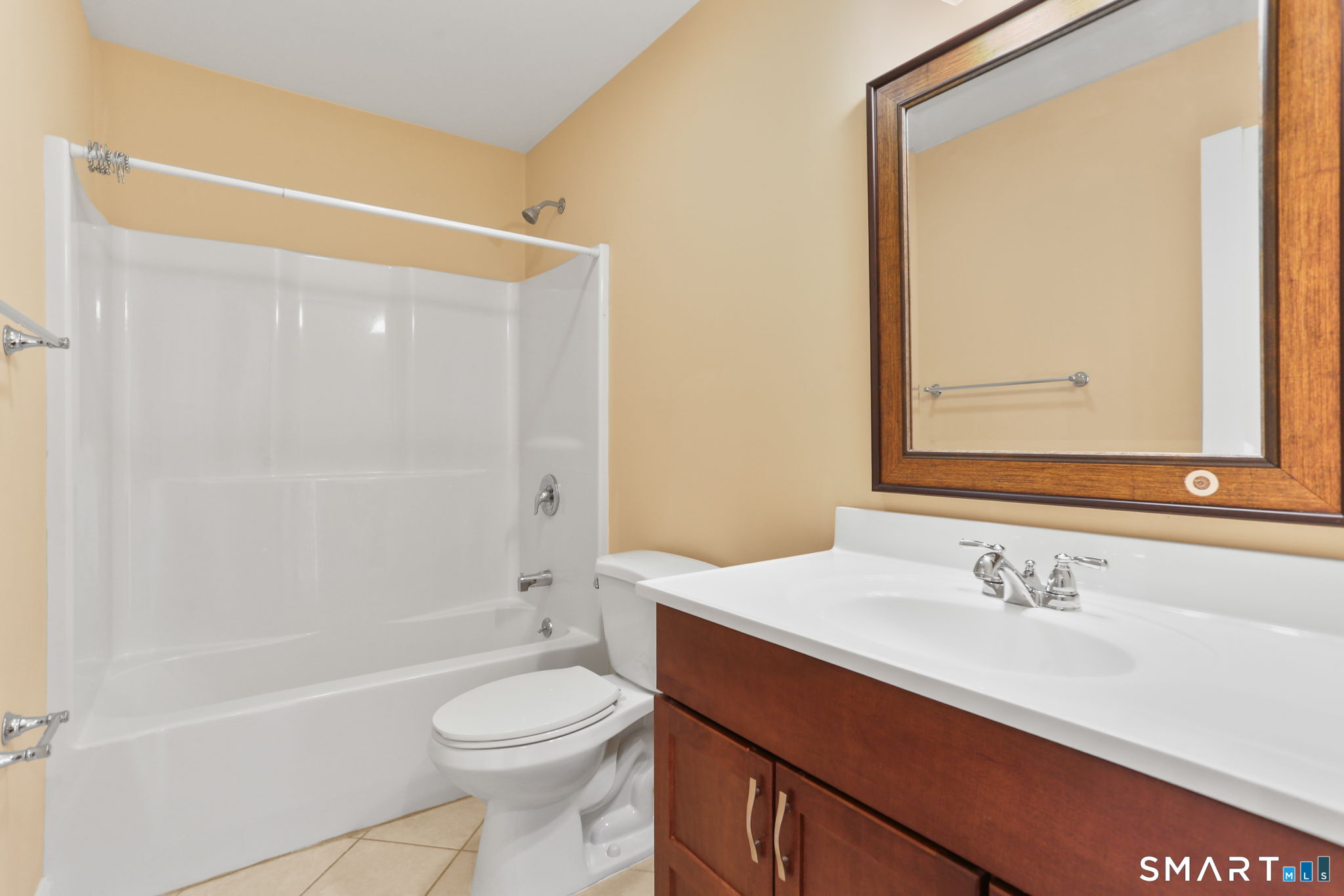 33 Glenwood Avenue APT 1