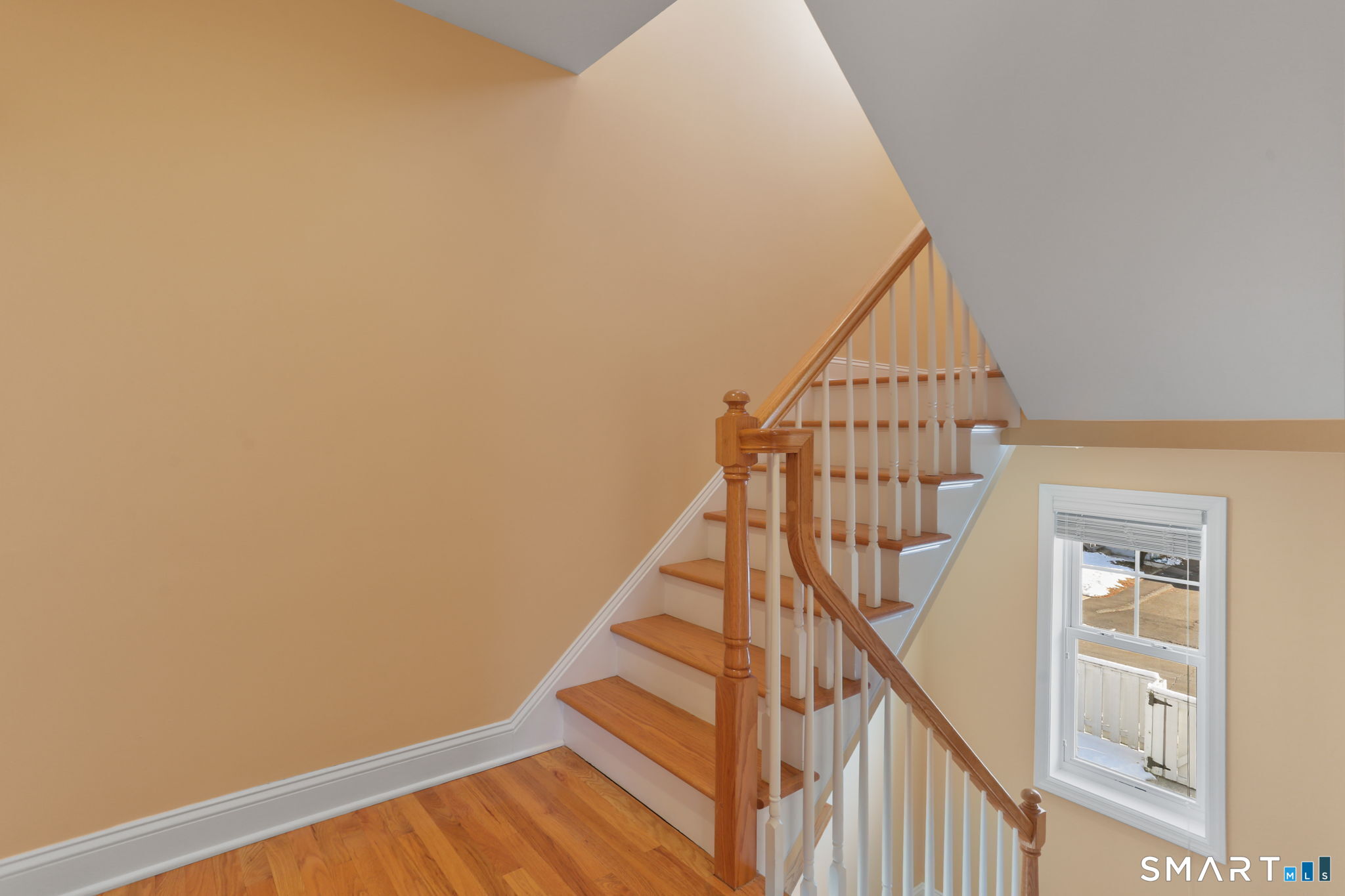 33 Glenwood Avenue APT 1