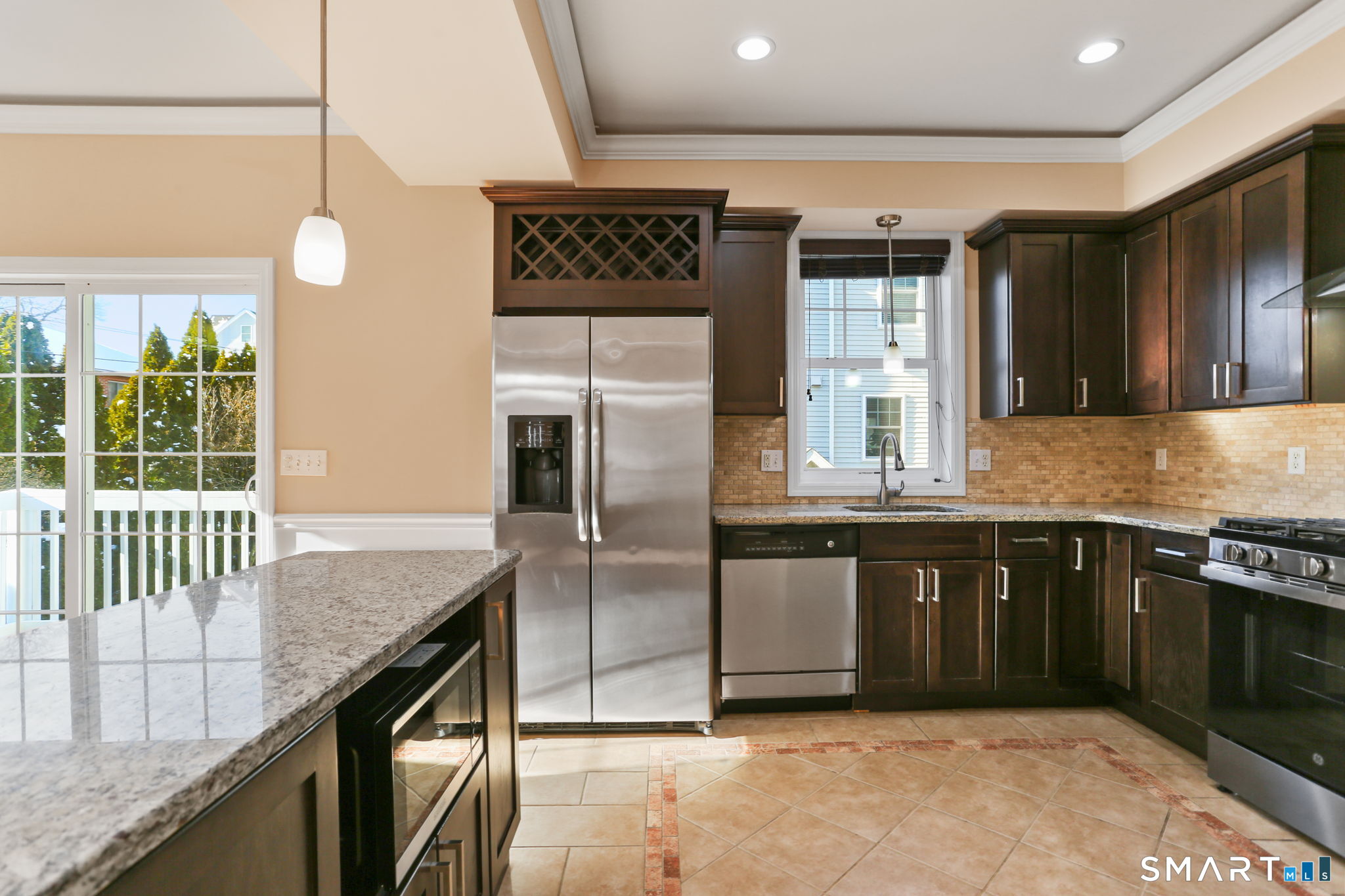 33 Glenwood Avenue APT 1