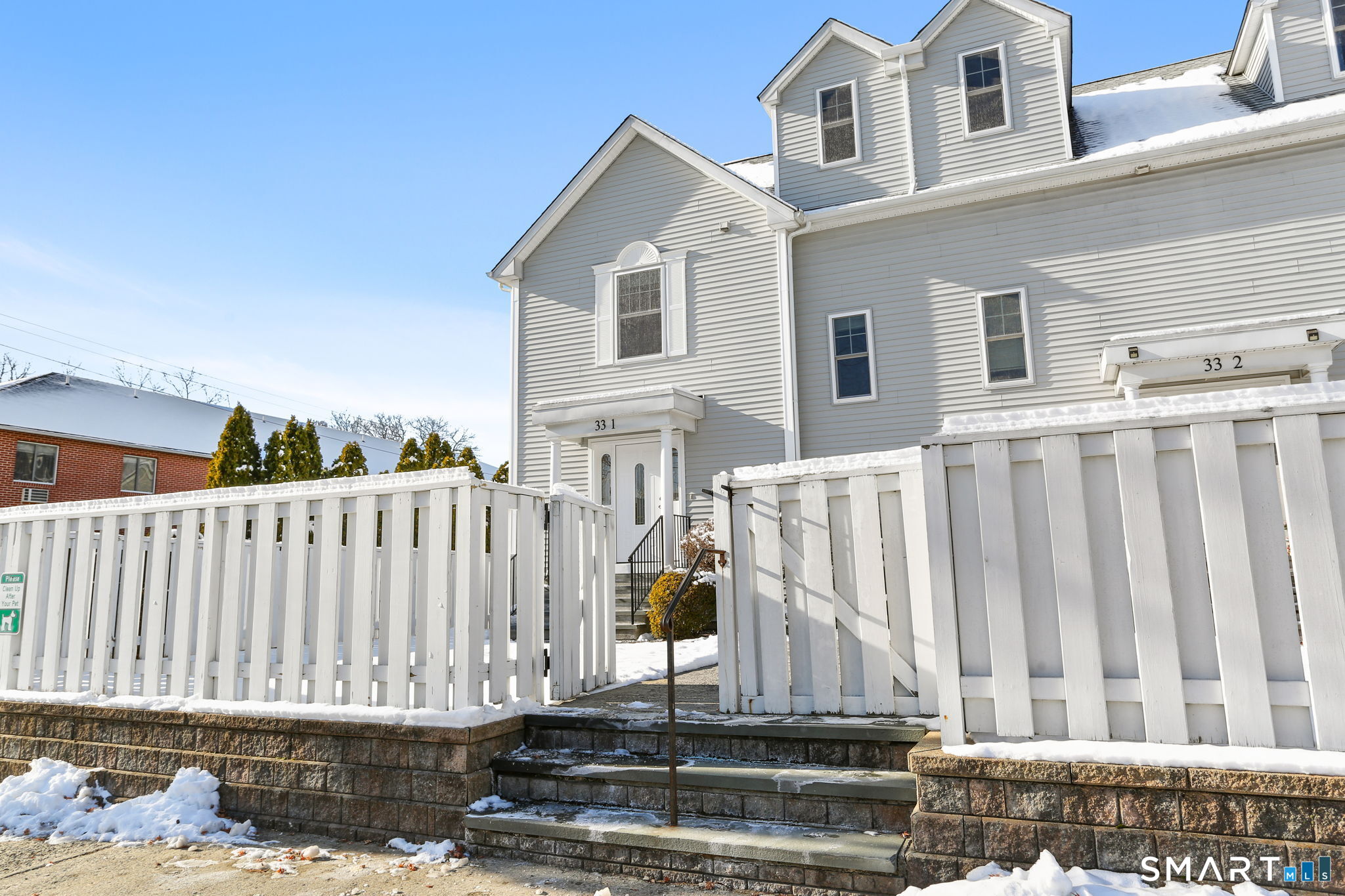 33 Glenwood Avenue APT 1