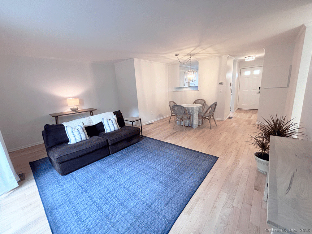 2 West Avenue APT 5