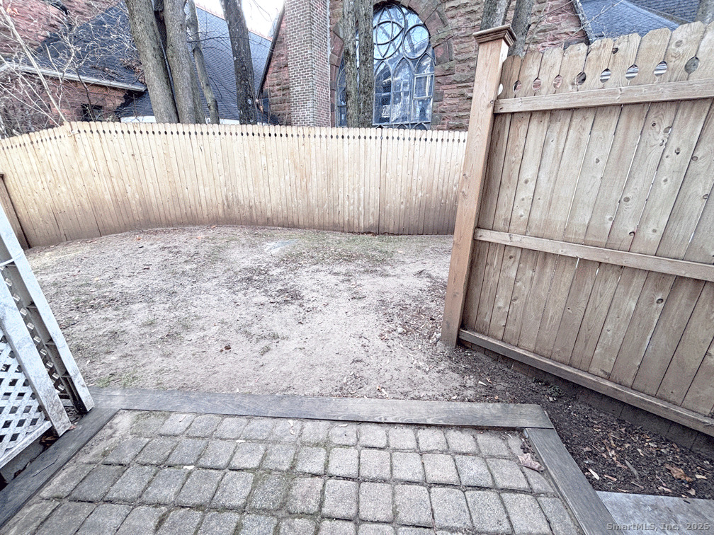 2 West Avenue APT 5