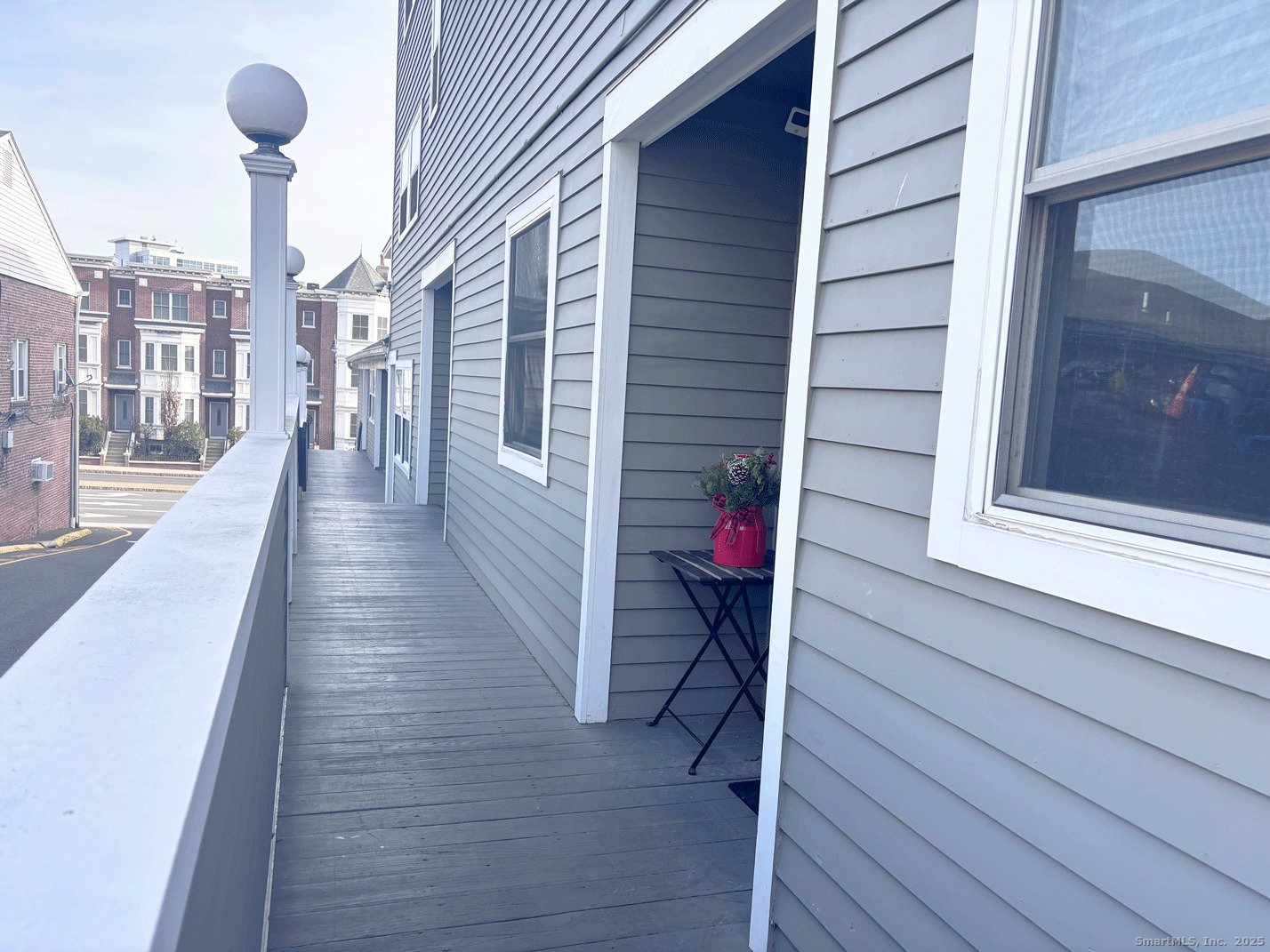 2 West Avenue APT 5
