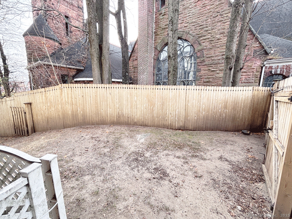 2 West Avenue APT 5