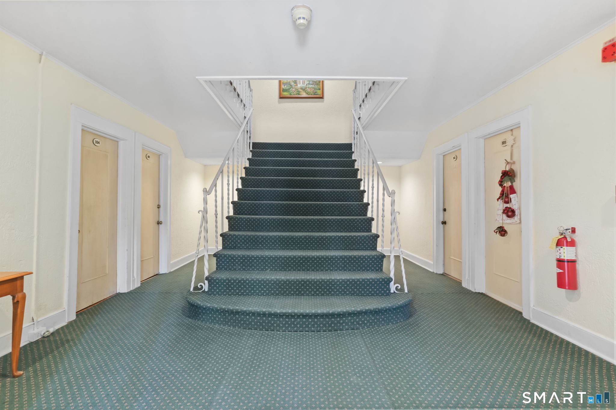 8 Elmcrest Terrace APT 103