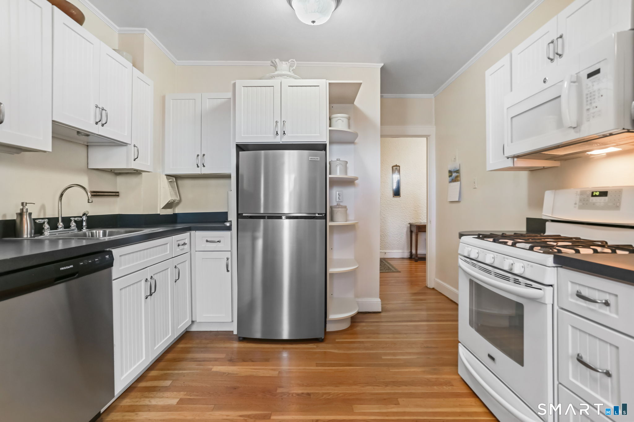 8 Elmcrest Terrace APT 103