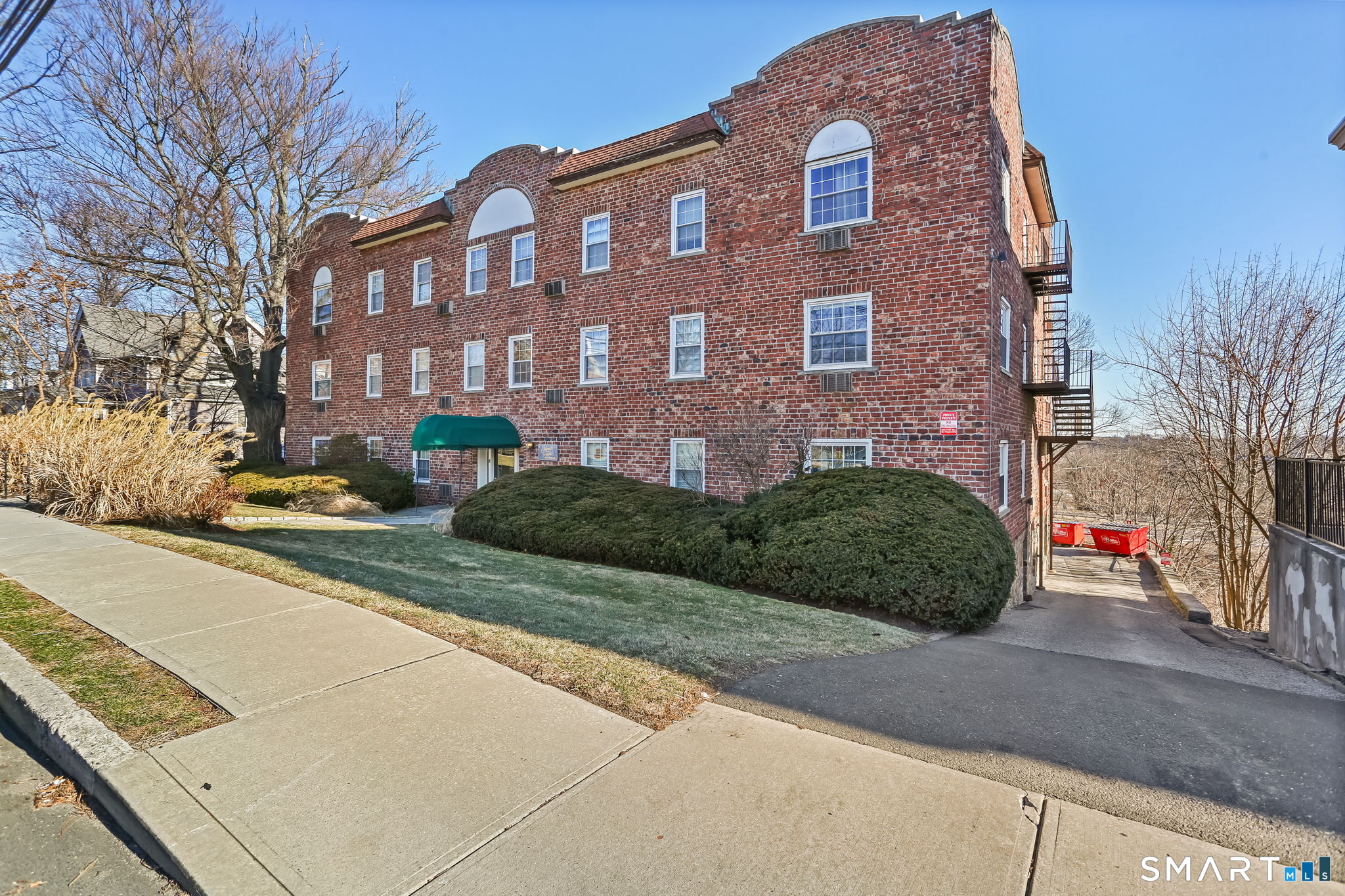 8 Elmcrest Terrace APT 103