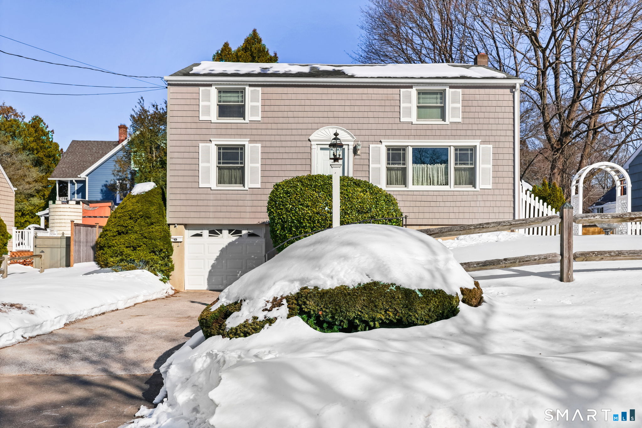 6 Clara Drive