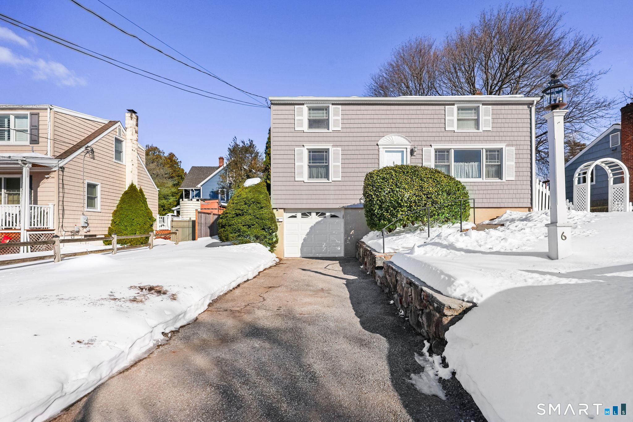 6 Clara Drive