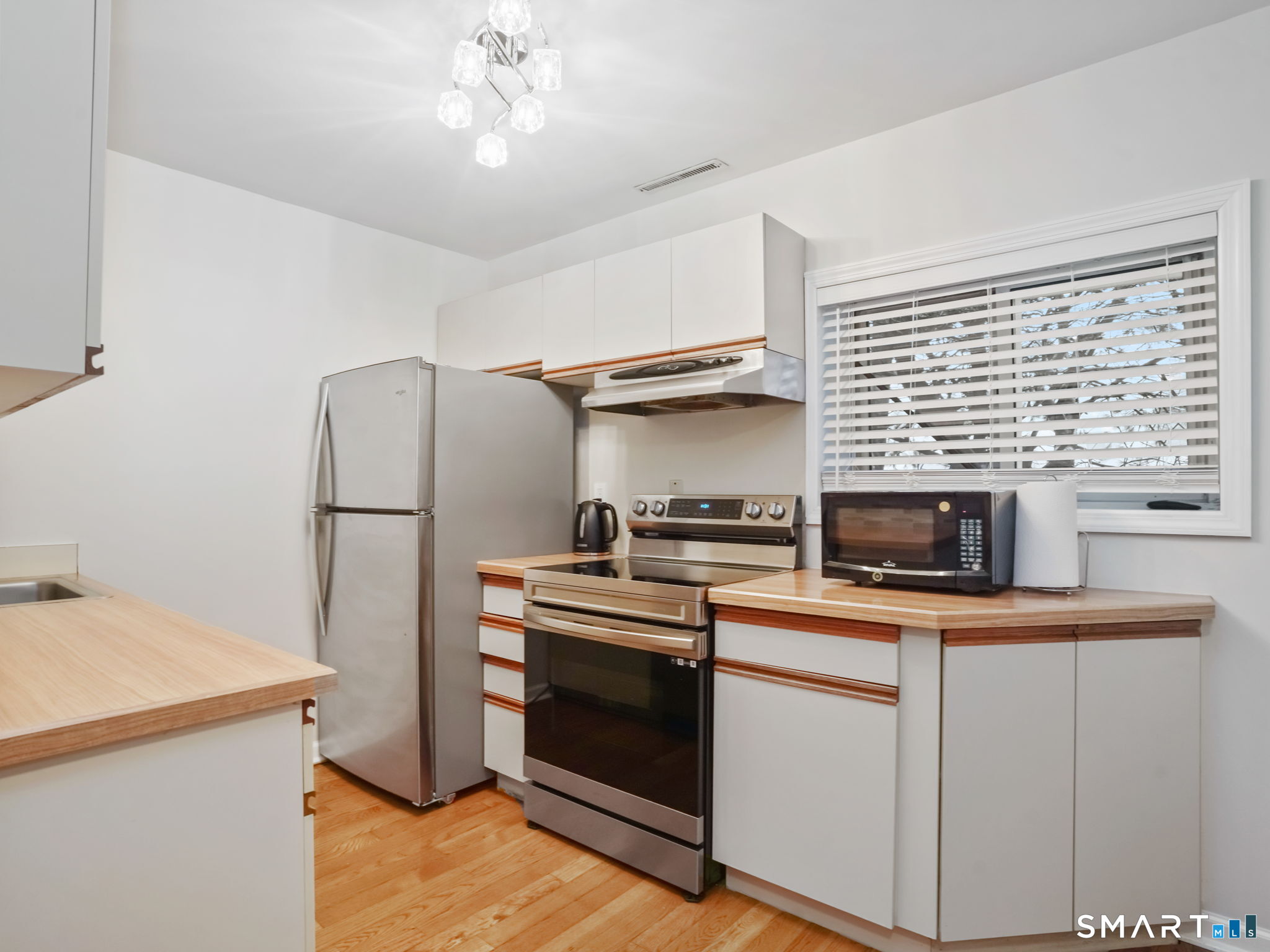 4 Union Avenue APT 24