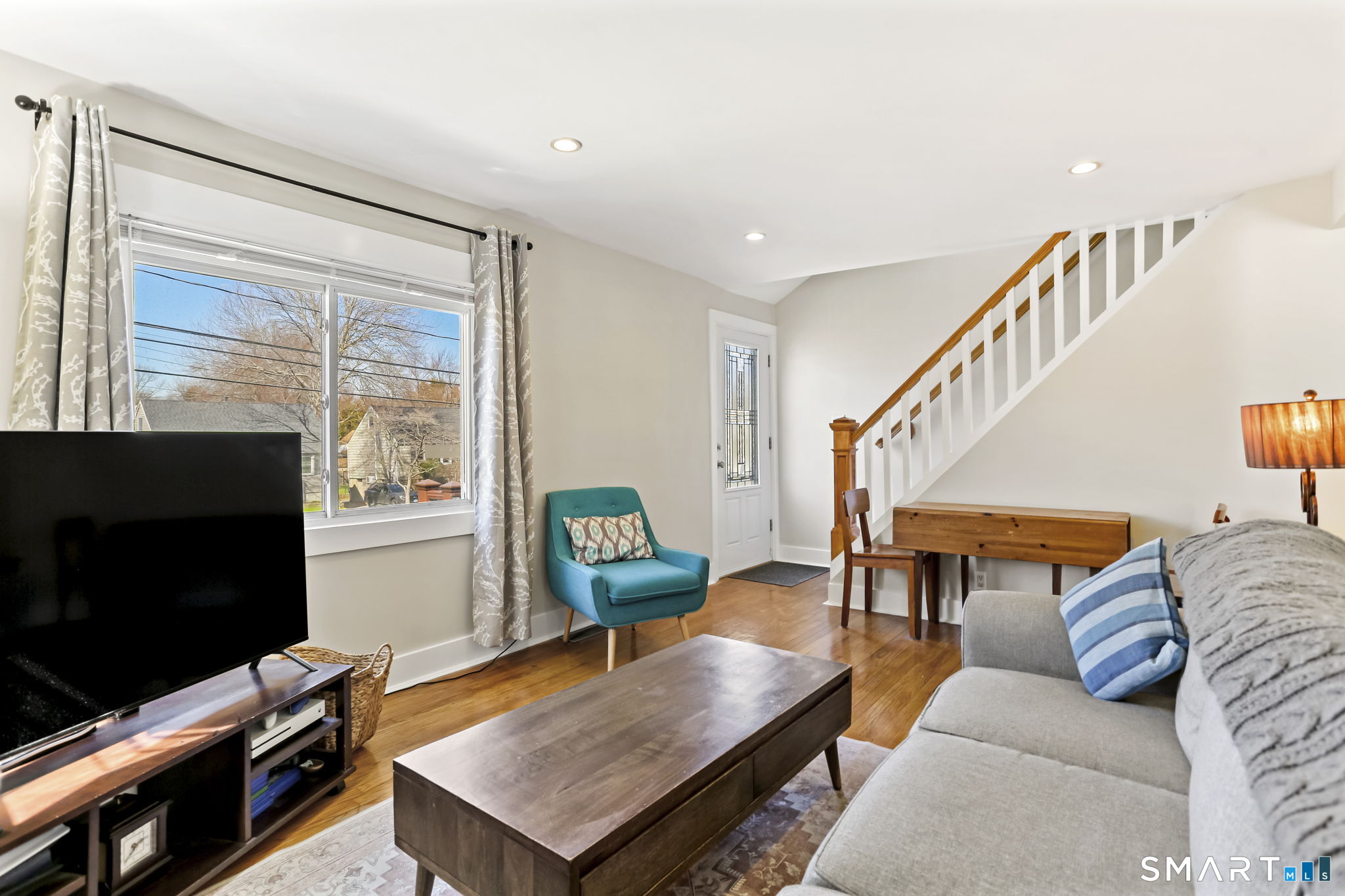 6 Wildmere Lane